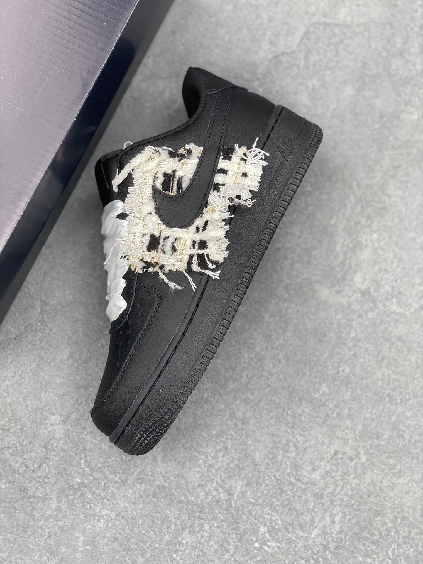 Nike Air Force 1 '07 Low Black Casual Sneakers DD8959-001 8 i1733772291 795 2