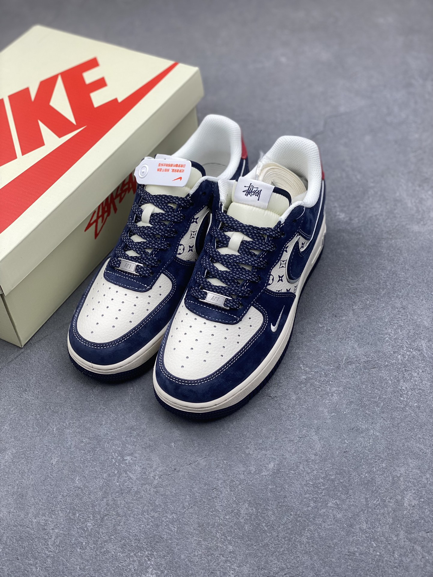 Nike Air Force 1 '07 Low Stussy Deep Blue Red Sneakers 9 i1733772415 1203 0