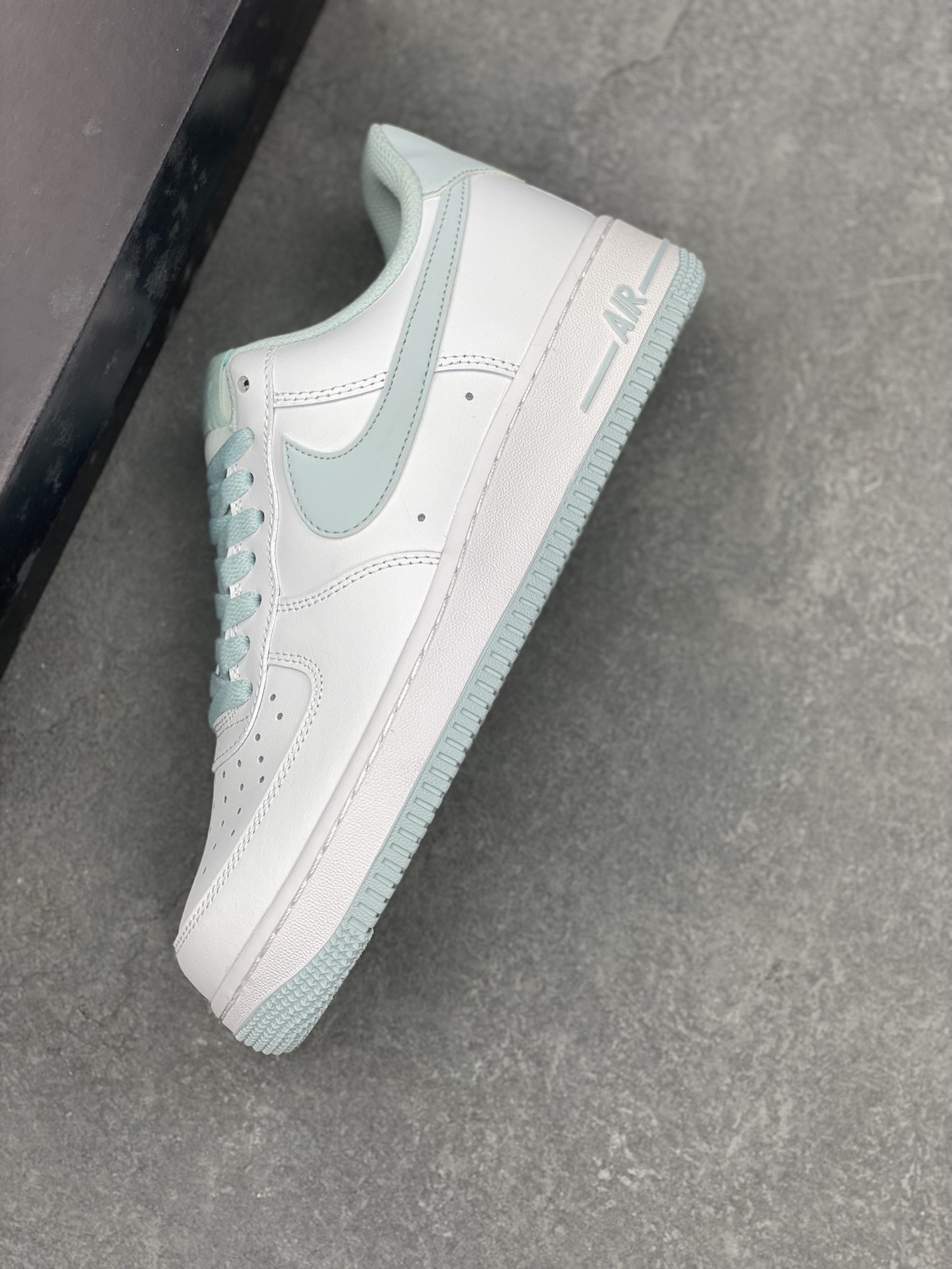 Nike Air Force 1 Low White Mint Foam Sneakers - Authentic Style 8 i1733772468 7029 1