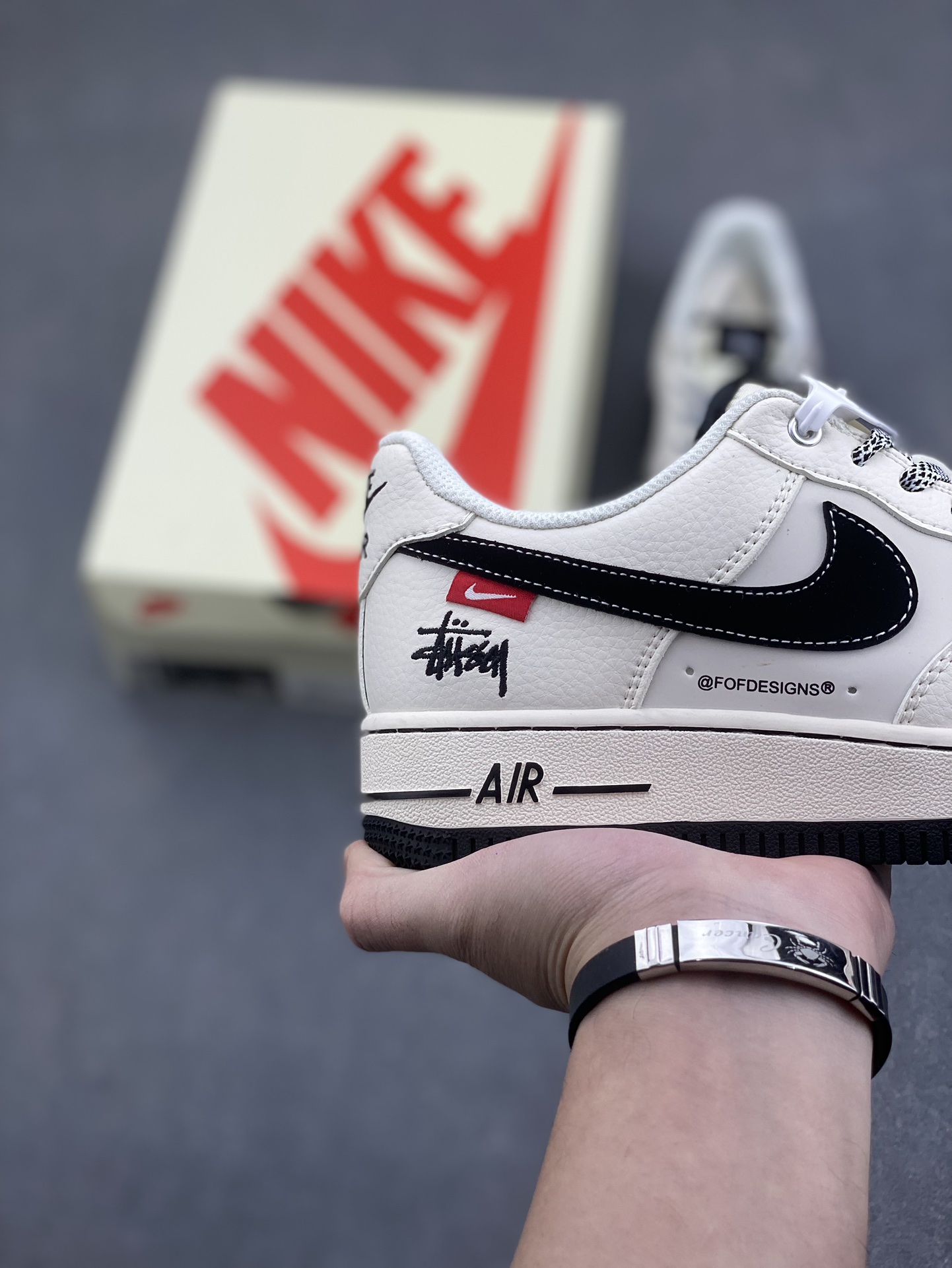 Nike Air Force 1 '07 Low Stussy Collab Sneakers - Limited Edition 6 i1733849037 1701 4