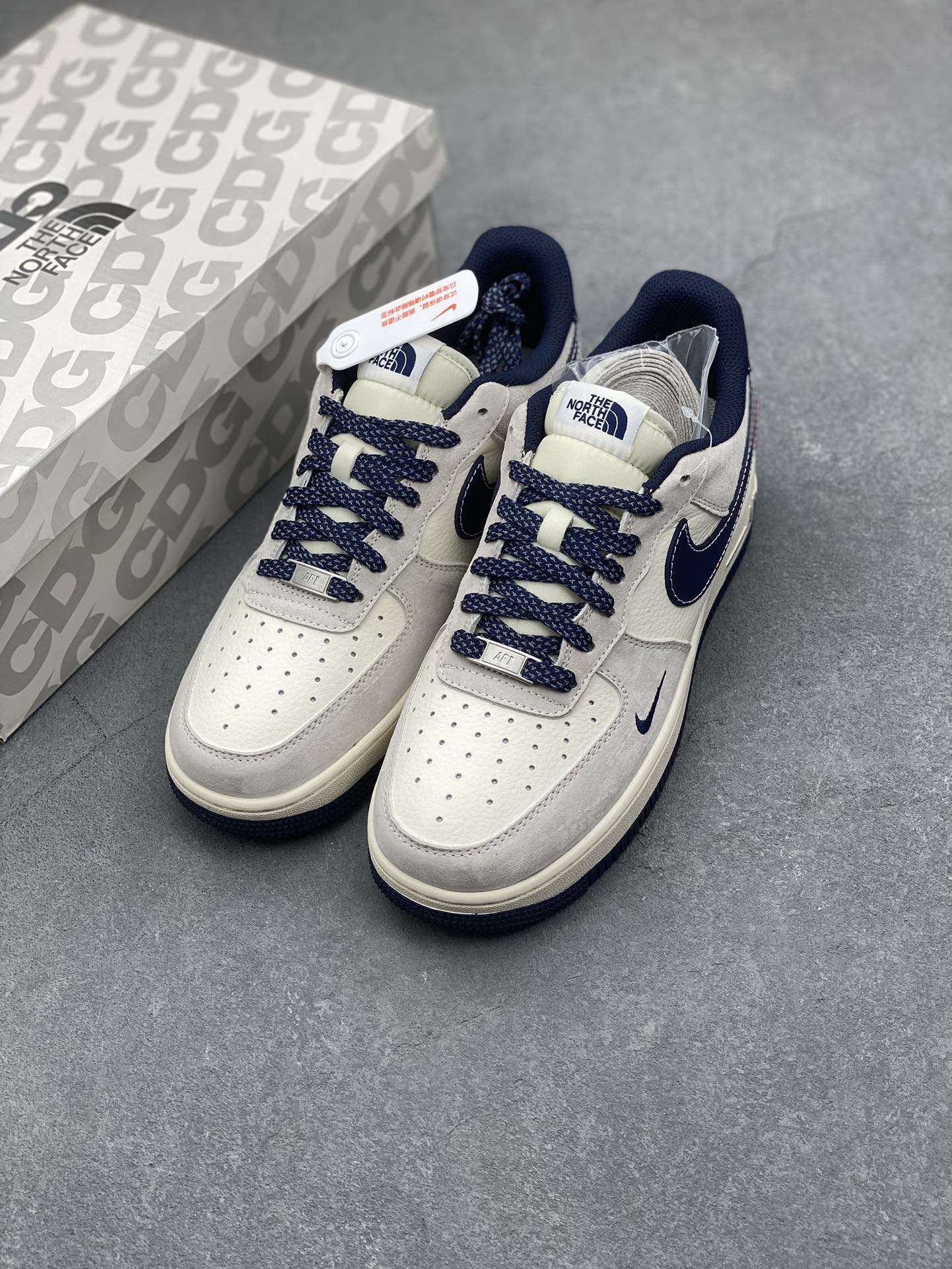 Nike Air Force 1 Low Supreme The North Face Deep Blue Limited Edition 9 i1733849085 6028 8