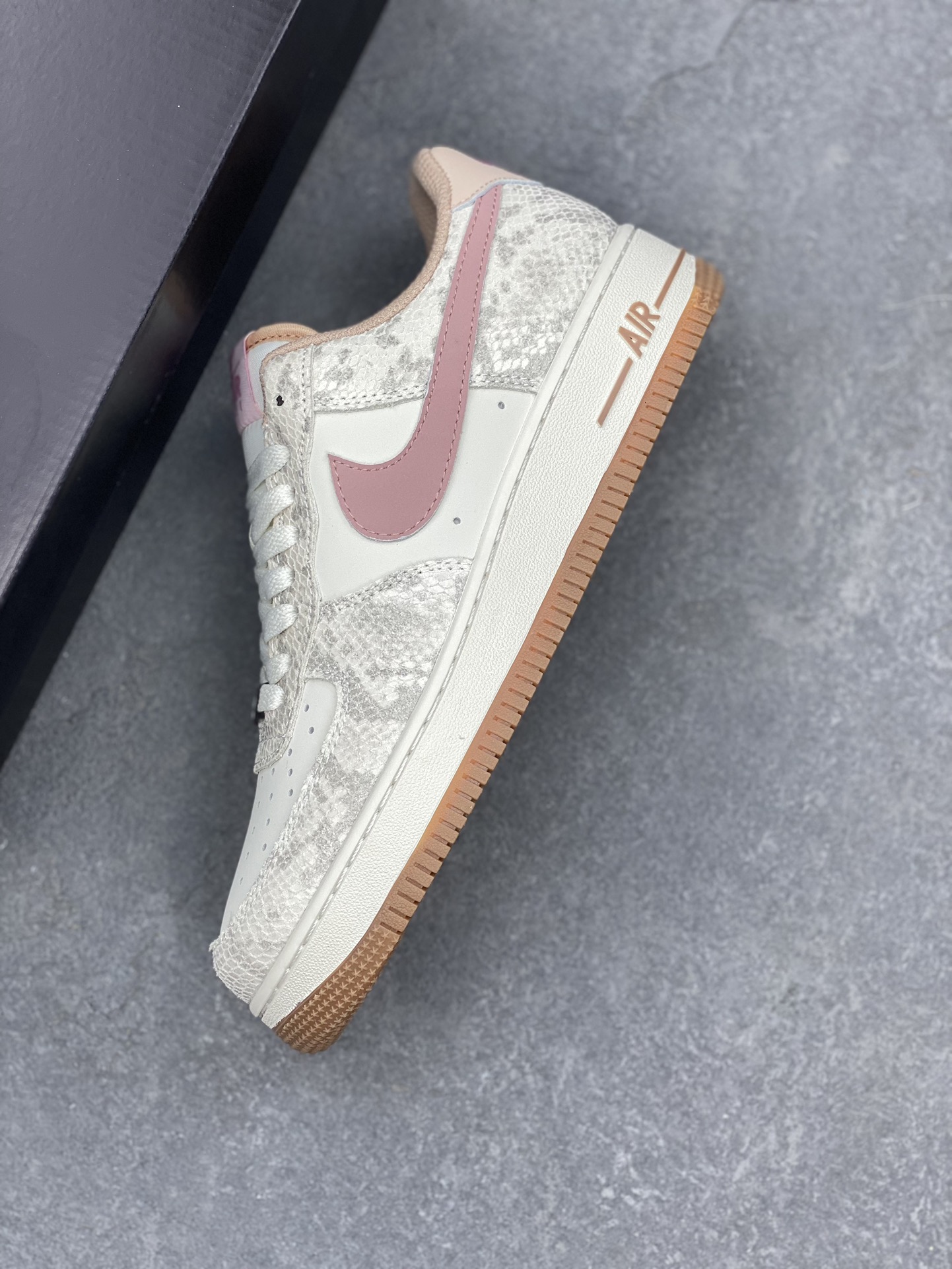 Nike Air Force 1 '07 Low Platform Sneakers - Style & Comfort 8 i1733849207 9981 8