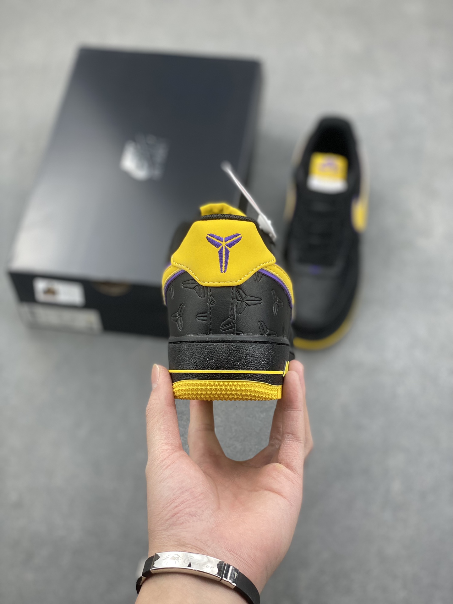 Nike Air Force 1 '07 Low Black Mamba Lakers Shoes HV5122-001 5 i1733849242 2436 0