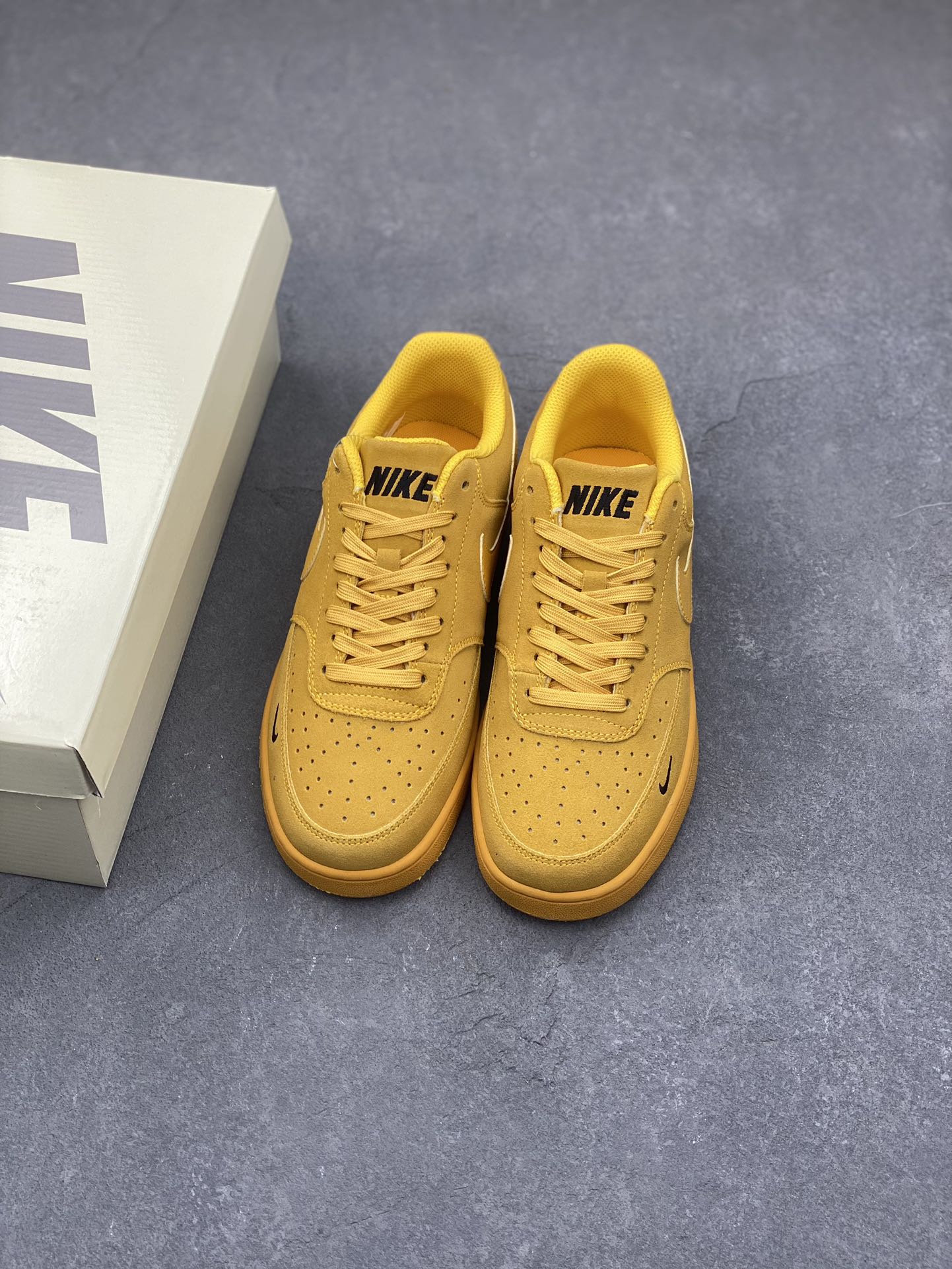 Nike Court Borough Low-Top Sneakers - Stylish, Breathable, and Durable Design 9 i1733935679 9249 1