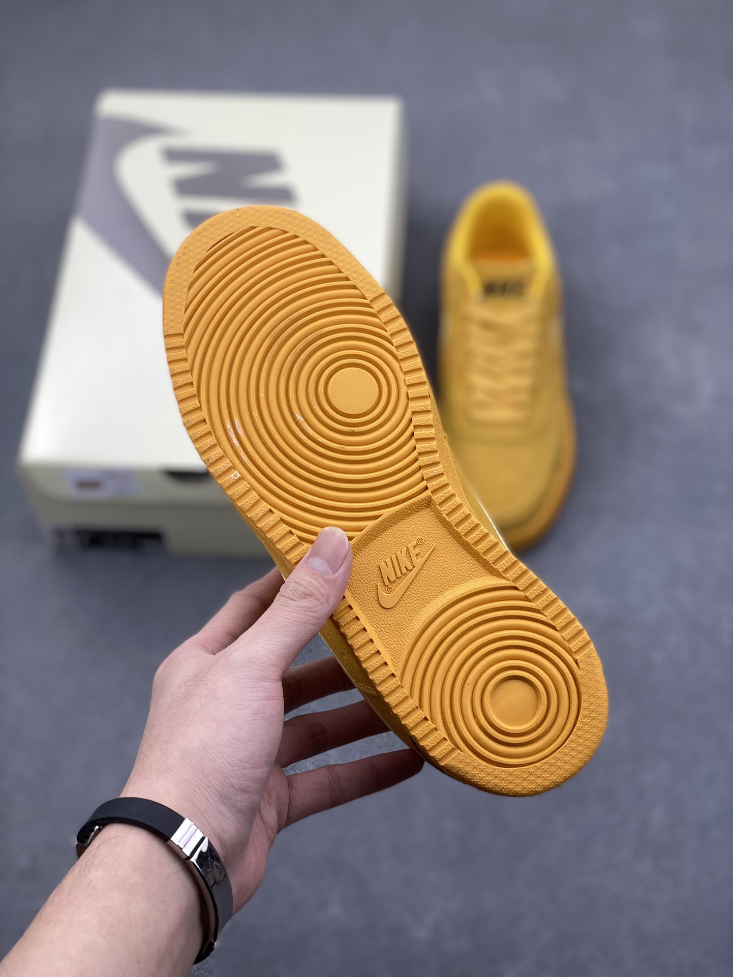 Nike Court Borough Low-Top Sneakers - Stylish, Breathable, and Durable Design 7 i1733935680 9631 8