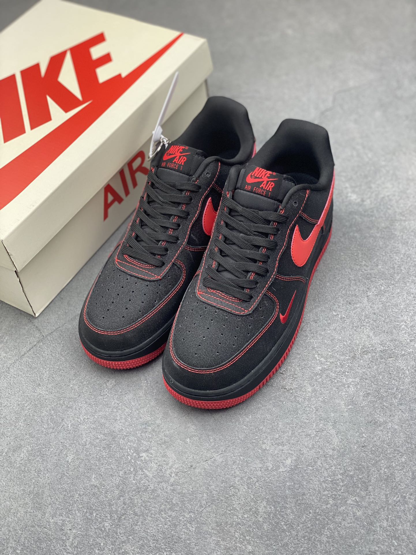 Nike Air Force 1 '07 Low Black/Red Stitching Casual Sneakers DF0188-015 9 i1734072704 2636 3