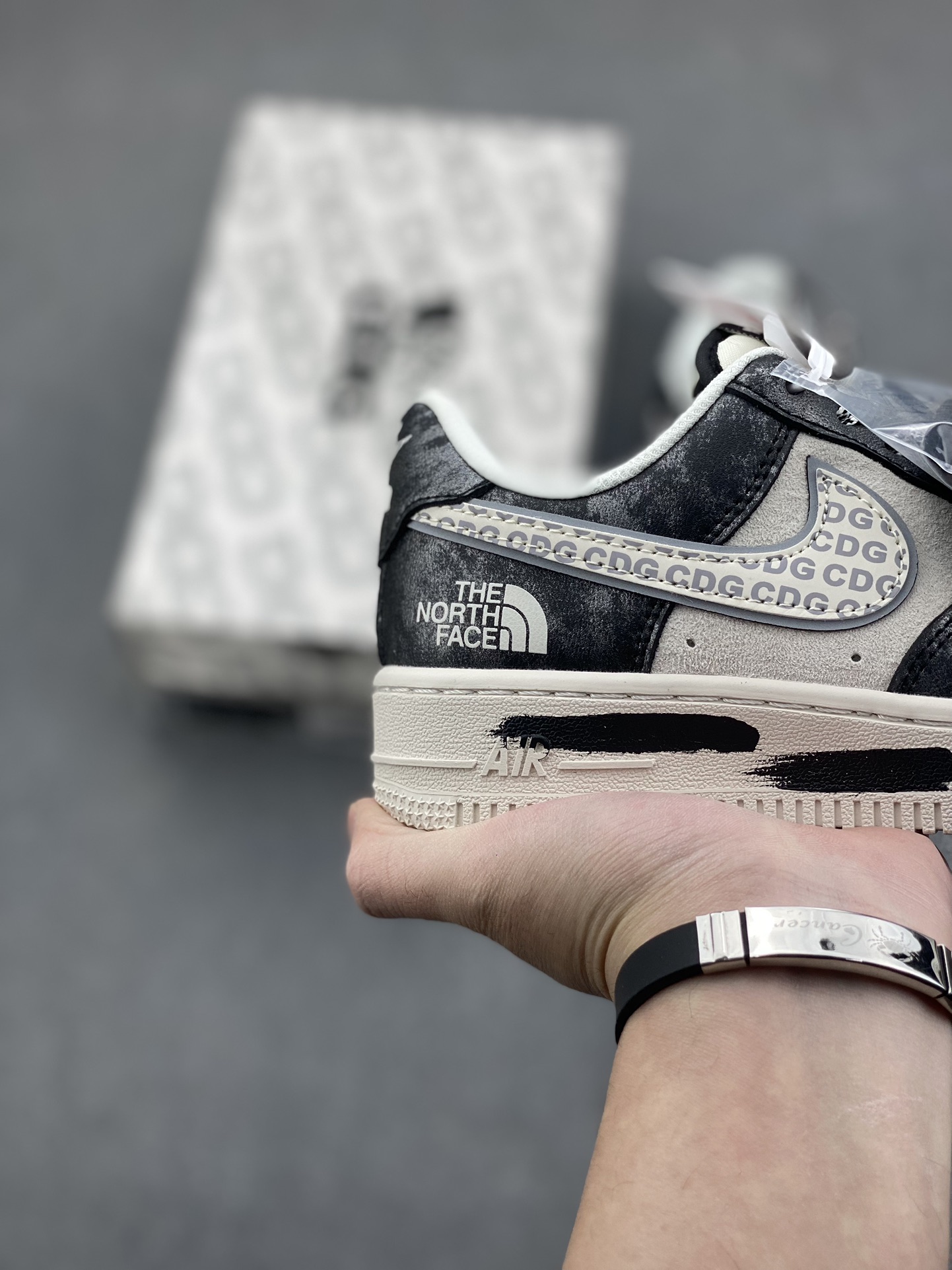 Nike Air Force 1 '07 Low The North Face Collab Sneakers - Limited Edition 6 i1734196269 7251 3
