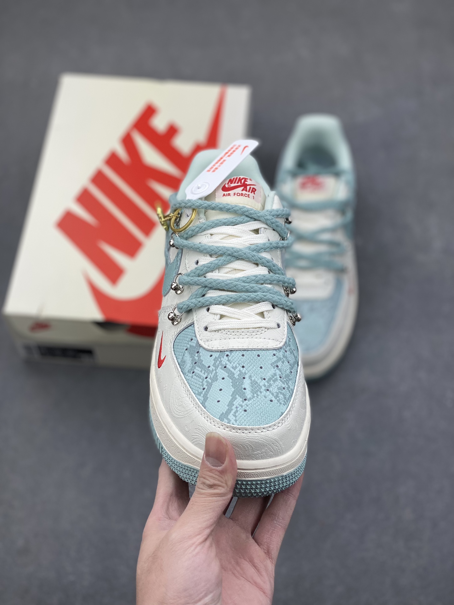 Nike Air Force 1 '07 Low 'Green Snake' Limited Edition Sneakers 3 i1734196310 108 5