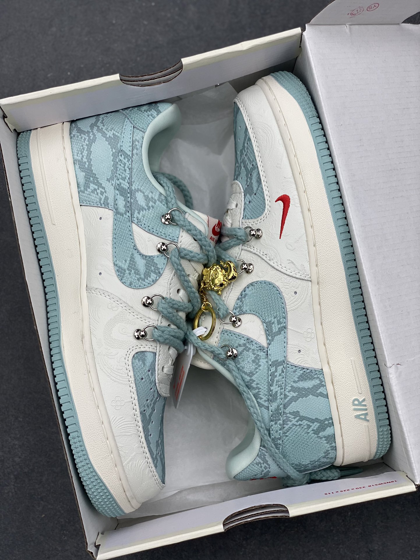 Nike Air Force 1 '07 Low 'Green Snake' Limited Edition Sneakers 9 i1734196310 9805 2
