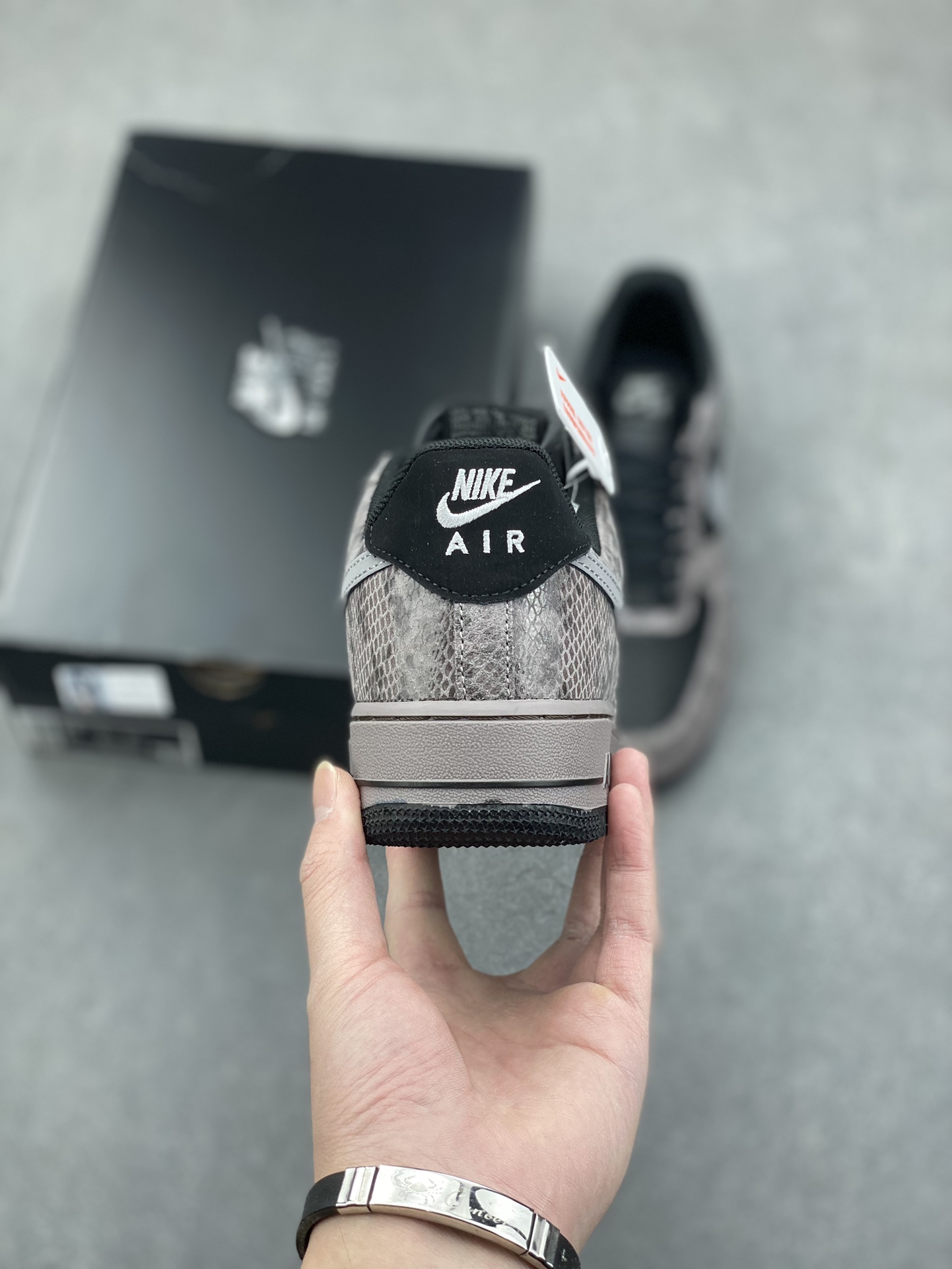 Nike Air Force 1 '07 Low Sneakers with Snake Print - HF2898-001 5 i1734280272 3631 2