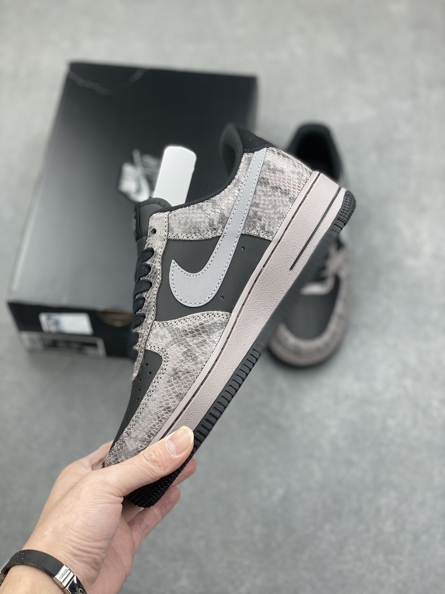 Nike Air Force 1 '07 Low Sneakers with Snake Print - HF2898-001 4 i1734280272 9450 1