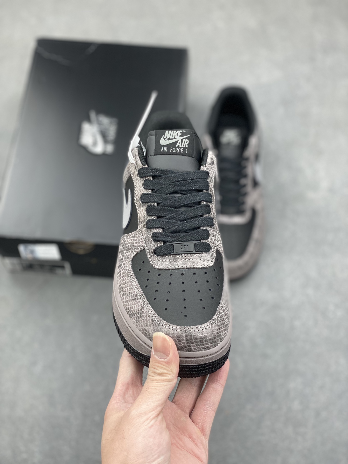 Nike Air Force 1 '07 Low Sneakers with Snake Print - HF2898-001 3 i1734280272 9993 6