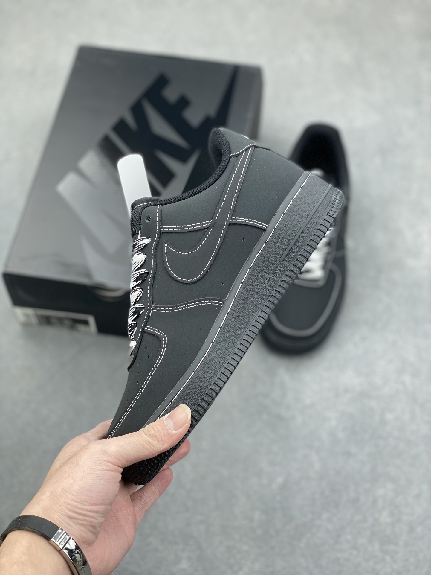 Nike Air Force 1 '07 Low Black - Premium Comfort & Style 4 i1734280372 6772 4