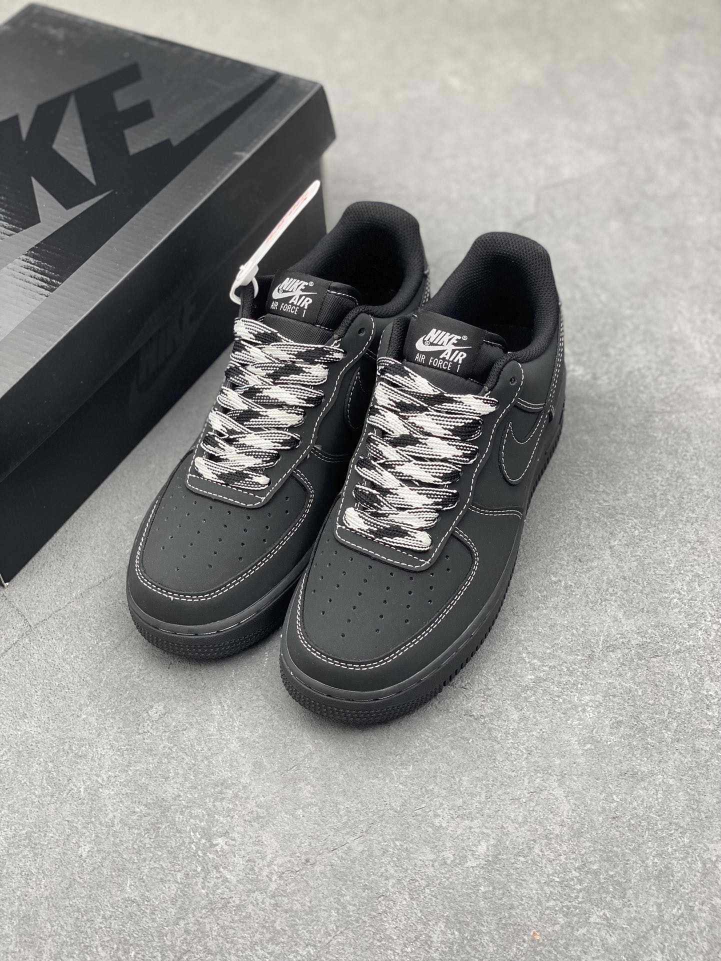 Nike Air Force 1 '07 Low Black - Premium Comfort & Style 9 i1734280372 7017 0