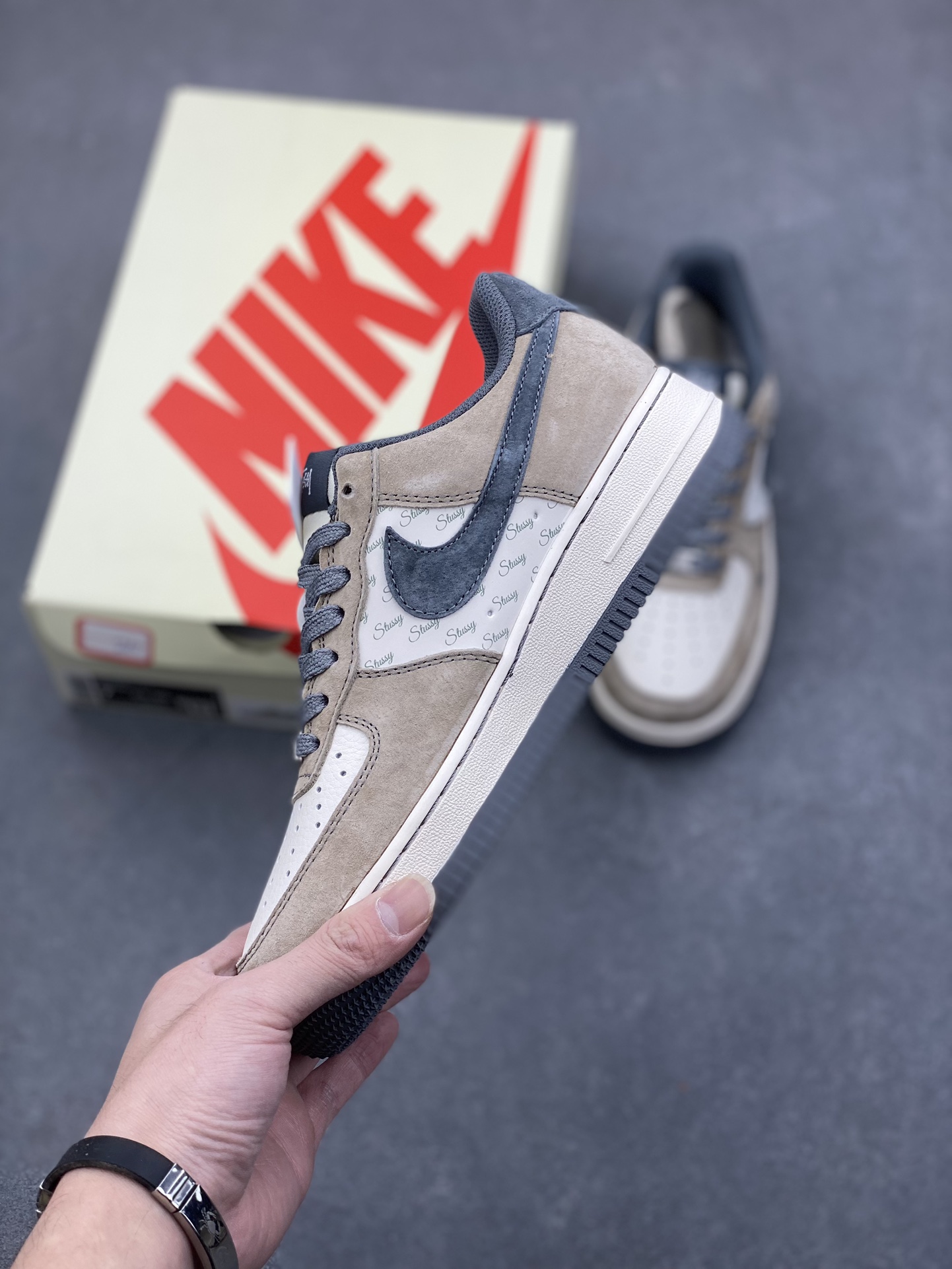 Nike Air Force 1 '07 Low Stussy 'Sheepskin Brown' Limited Edition 4 i1734280604 9949 0