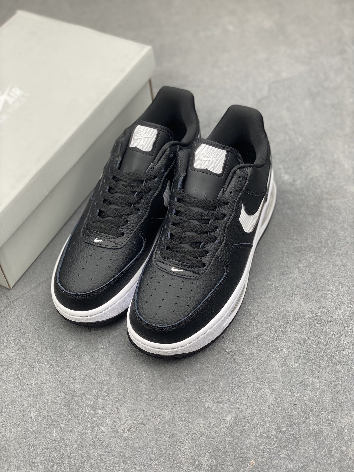 Nike Air Force 1 '07 Low Black/White Cushioned Fashion Sneakers HF3630-600 9 i1734366956 8331 4