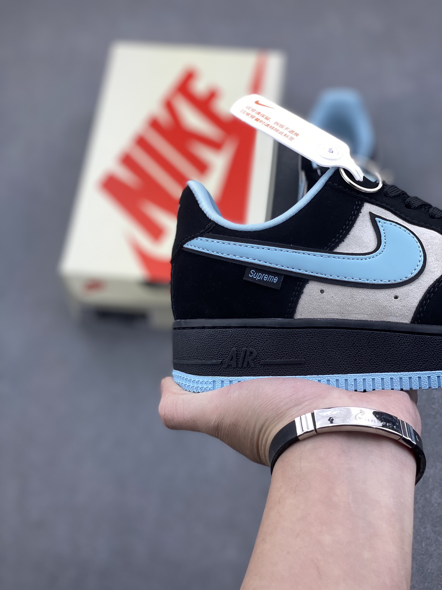 Nike Air Force 1 '07 Low Supreme Tiffany&Co. Limited Edition Sneakers 6 i1734367509 3979 0