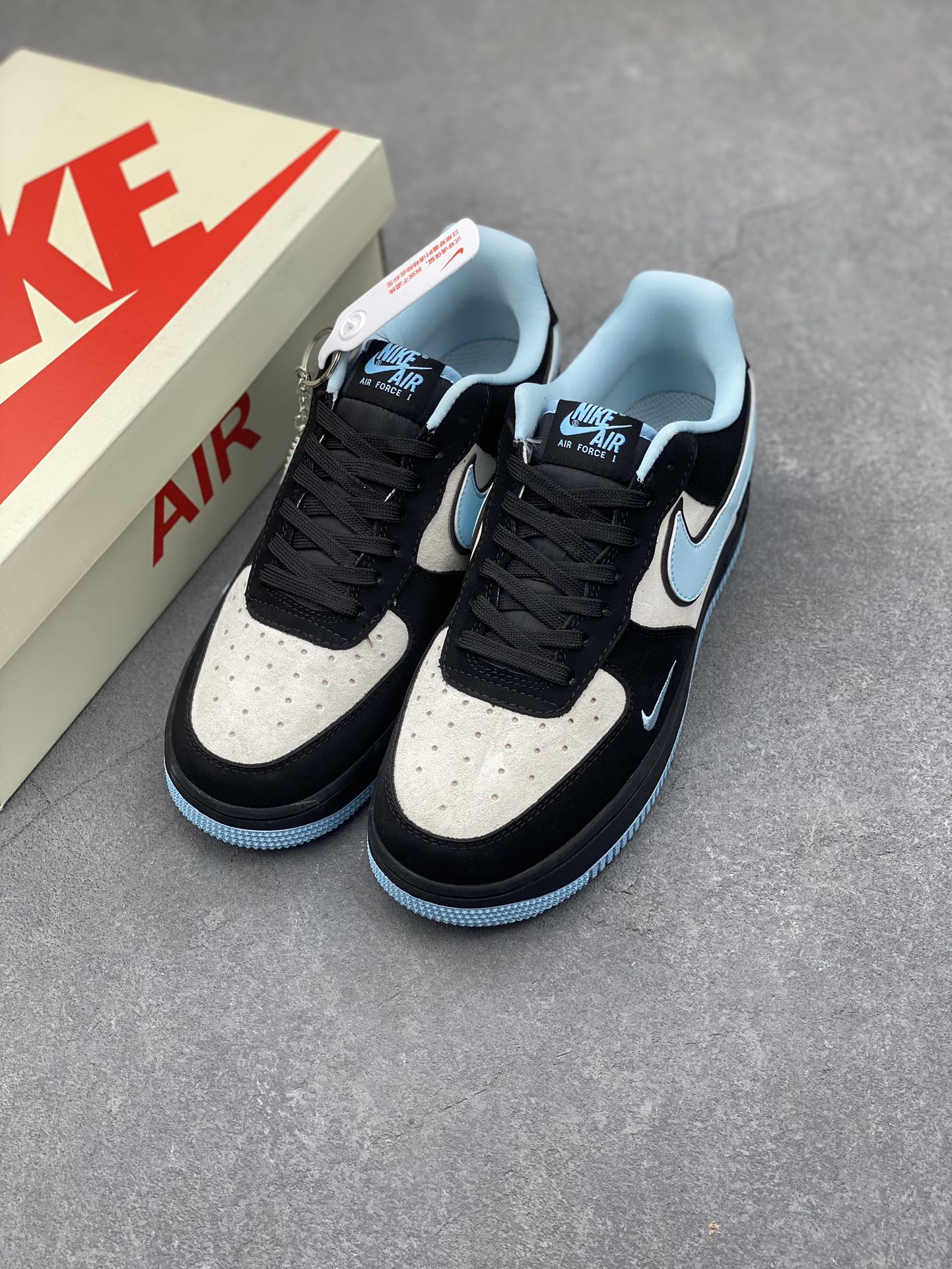 Nike Air Force 1 '07 Low Supreme Tiffany&Co. Limited Edition Sneakers 9 i1734367509 5366 7