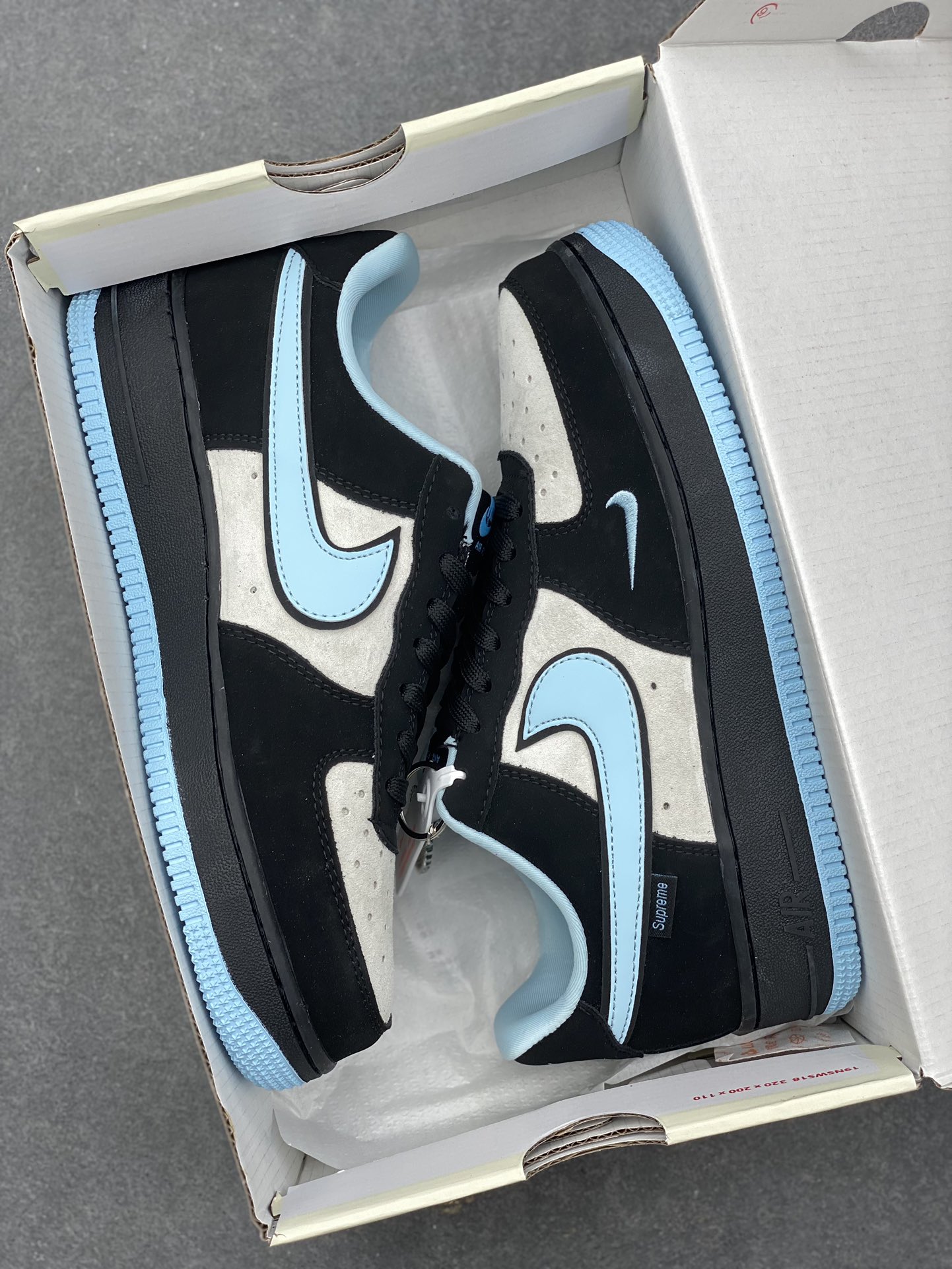 Nike Air Force 1 '07 Low Supreme Tiffany&Co. Limited Edition Sneakers 10 i1734367509 9484 4