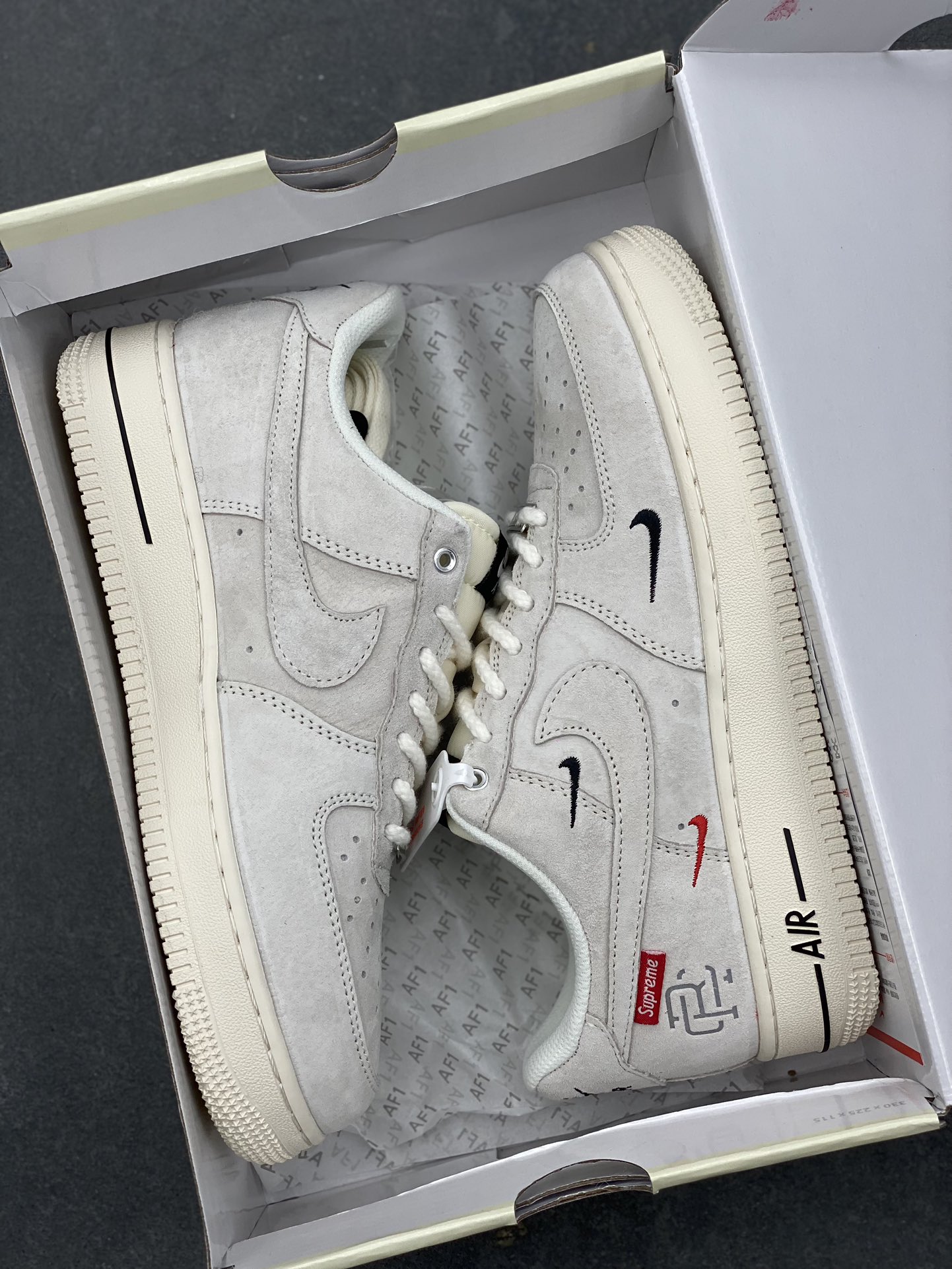 Nike Air Force 1 '07 Low Supreme Triple Swoosh Sneakers - Cream White 10 i1734367573 4828 6