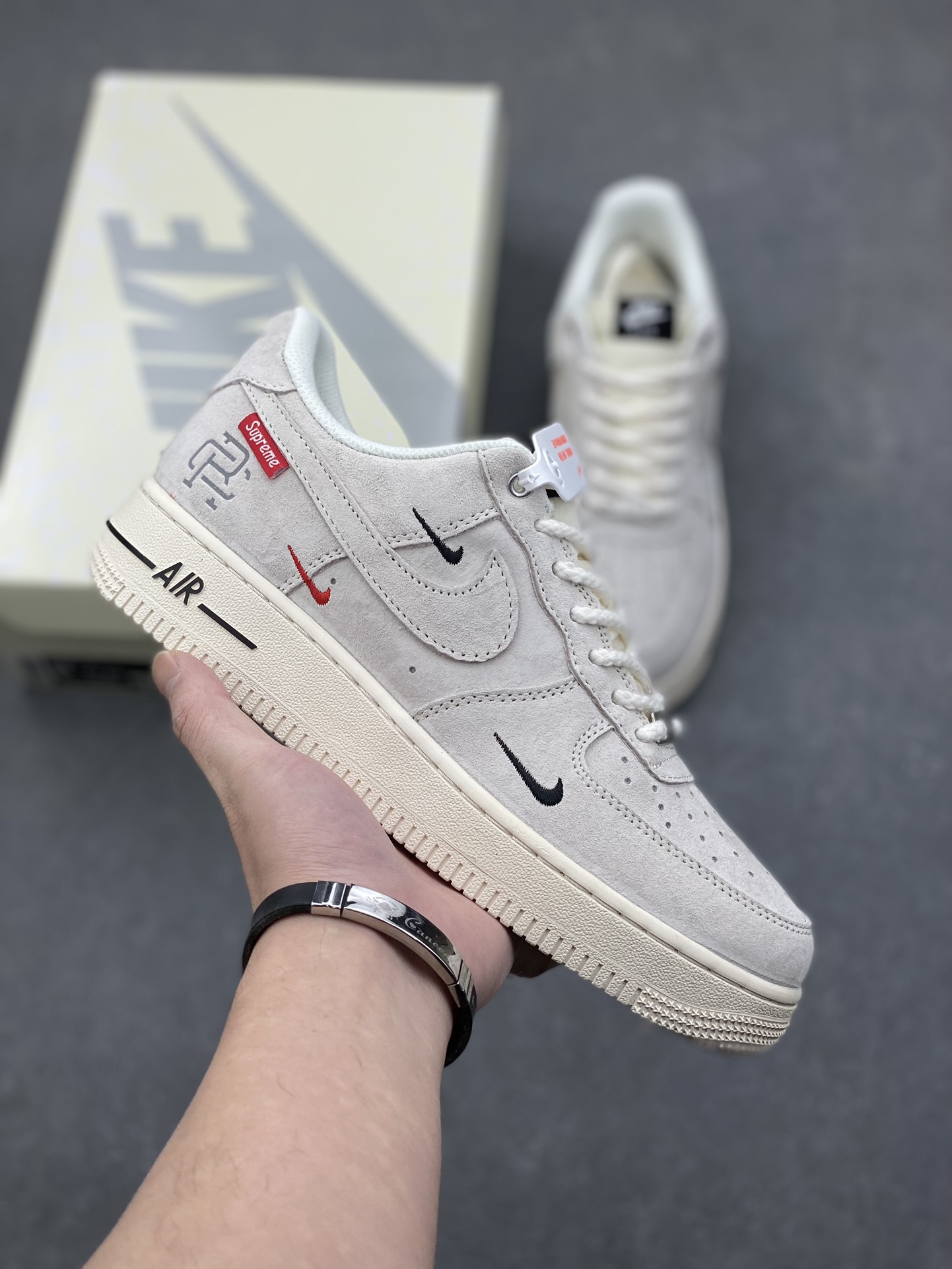 Nike Air Force 1 '07 Low Supreme Triple Swoosh Sneakers - Cream White 2 i1734367573 6371 5