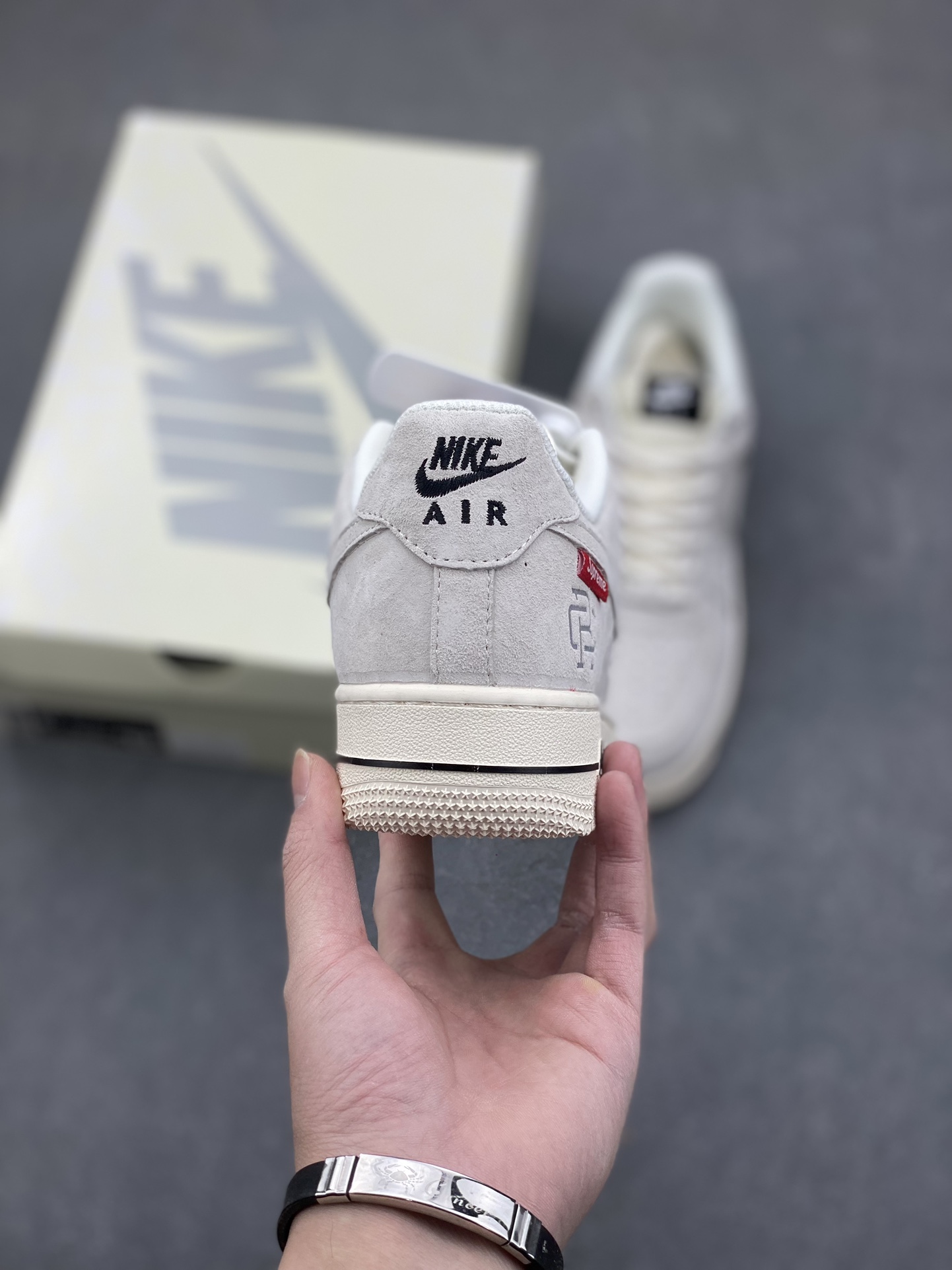 Nike Air Force 1 '07 Low Supreme Triple Swoosh Sneakers - Cream White 5 i1734367573 6667 4