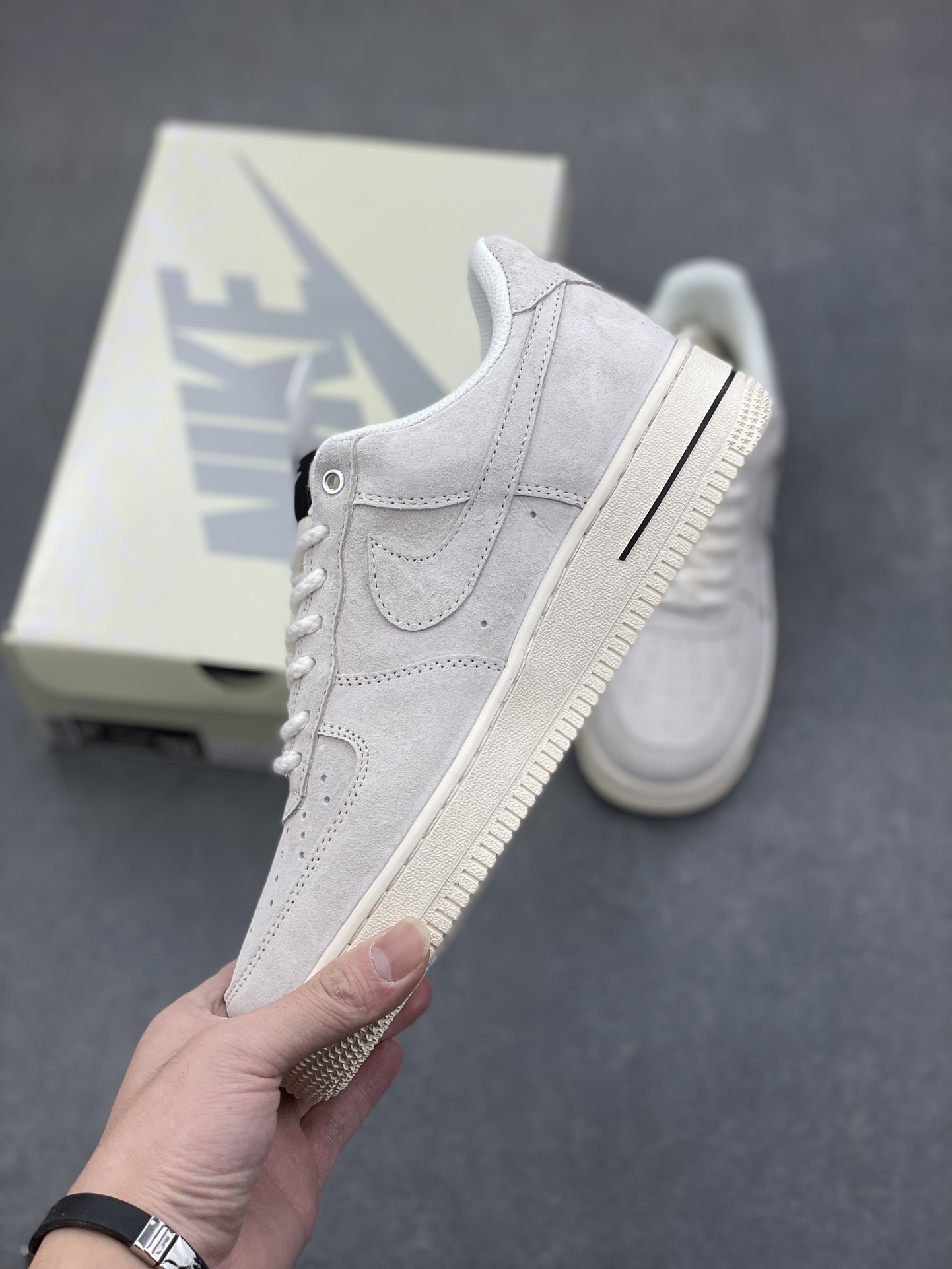 Nike Air Force 1 '07 Low Supreme Triple Swoosh Sneakers - Cream White 4 i1734367573 8157 2
