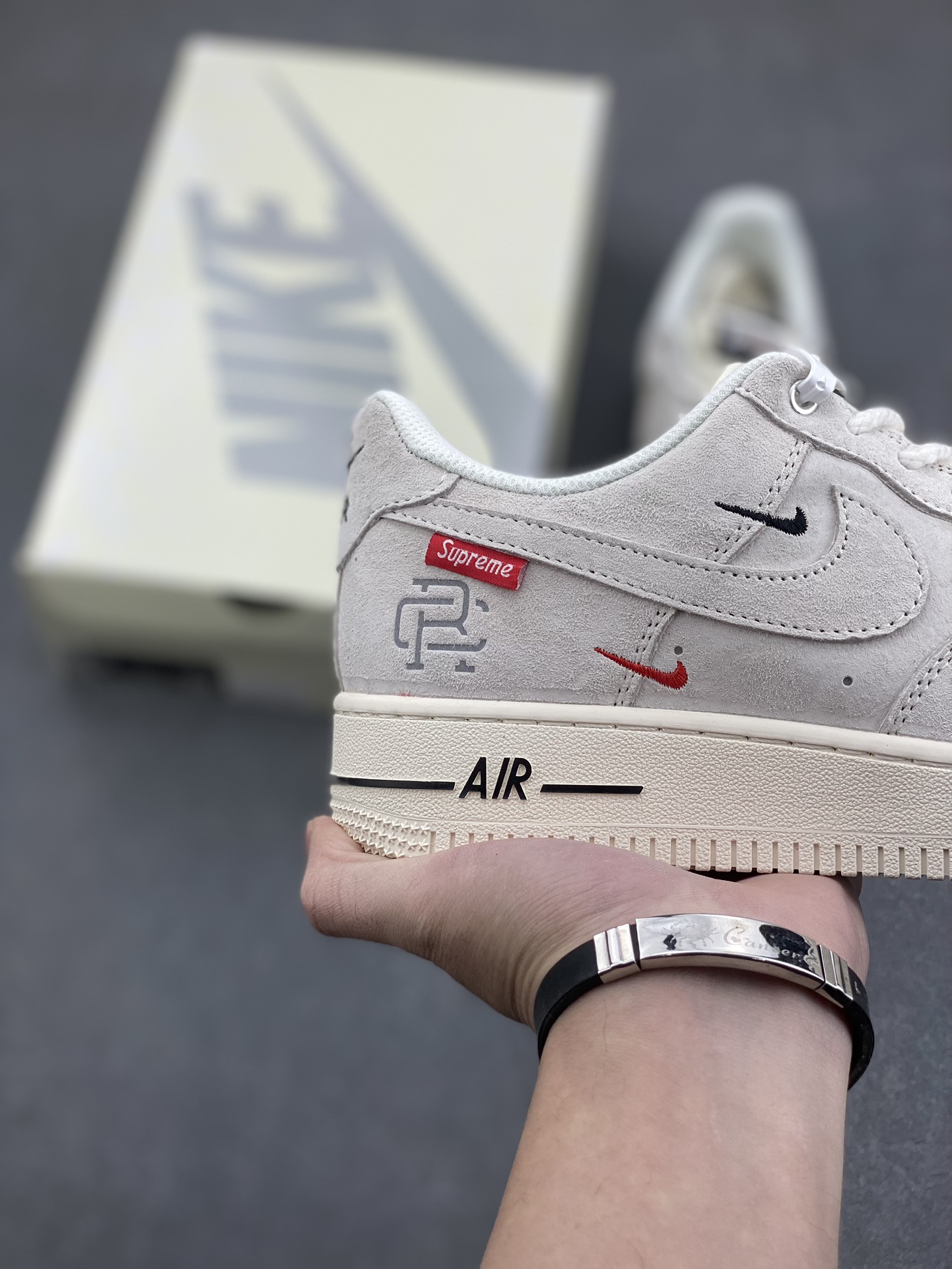 Nike Air Force 1 '07 Low Supreme Triple Swoosh Sneakers - Cream White 6 i1734367573 8449 3