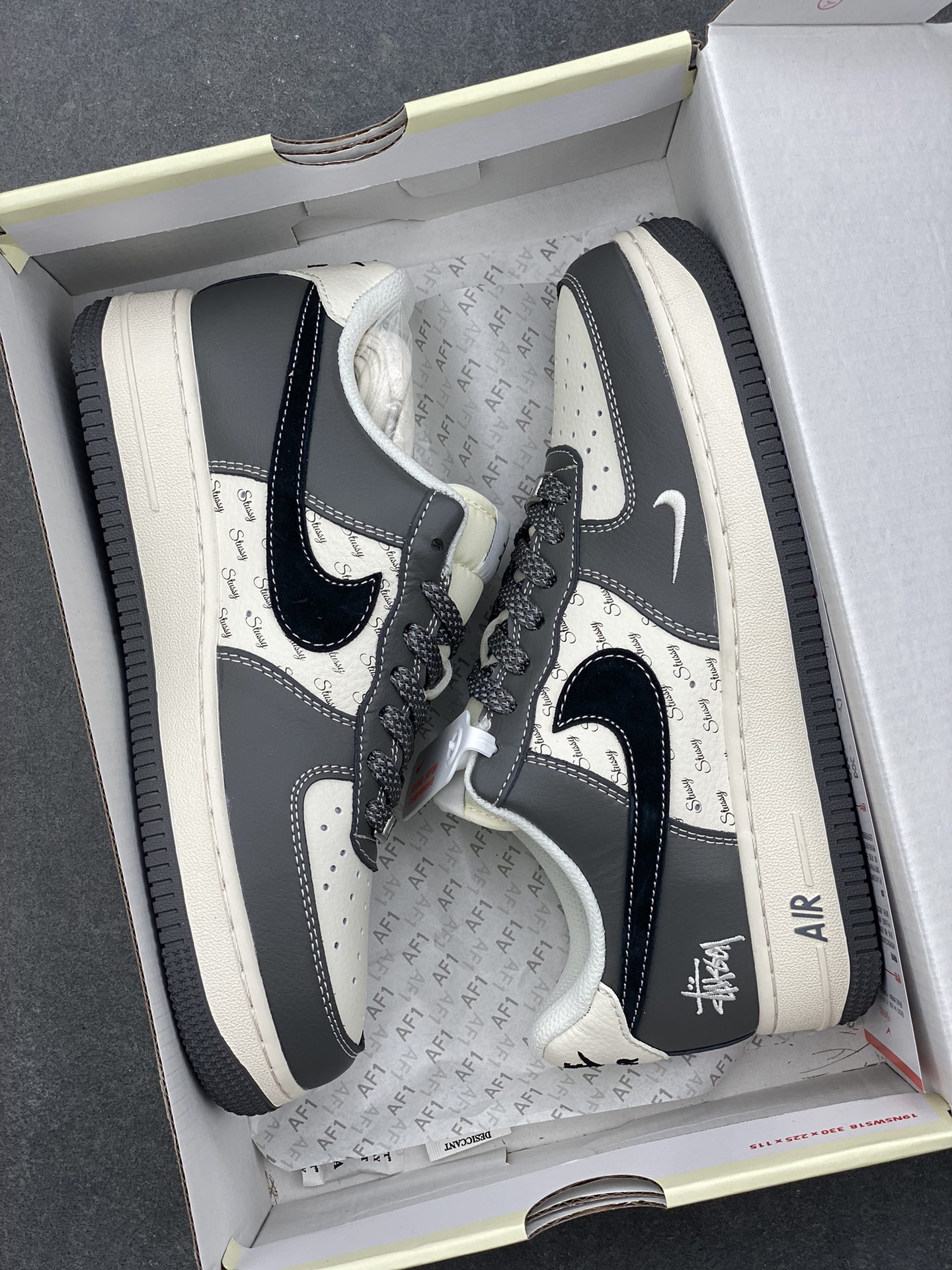 Nike Air Force 1 '07 Low Stussy Collaboration - Nebula Gray Sneakers 10 i1734367620 3673 3