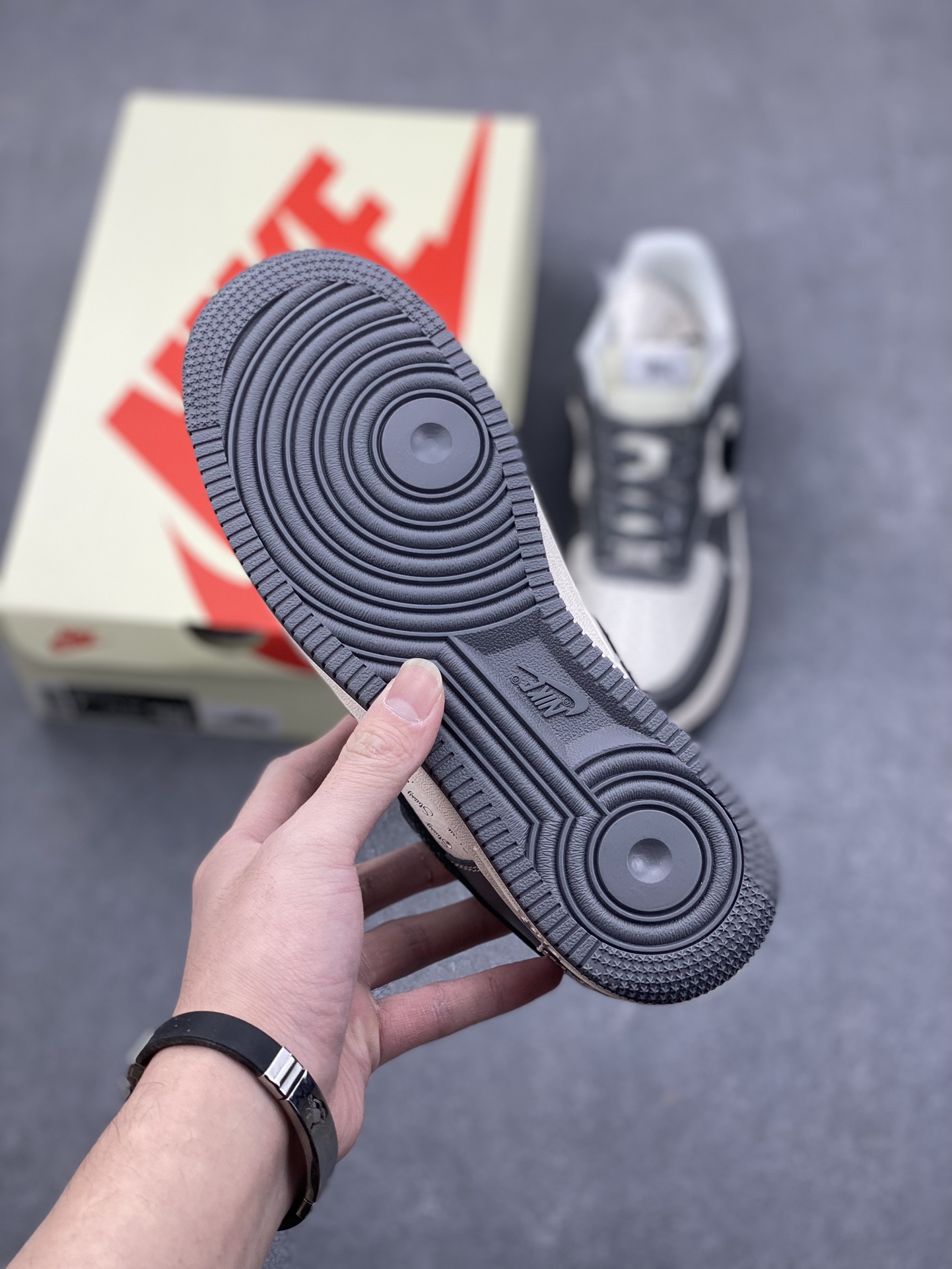 Nike Air Force 1 '07 Low Stussy Collaboration - Nebula Gray Sneakers 7 i1734367620 3728 7