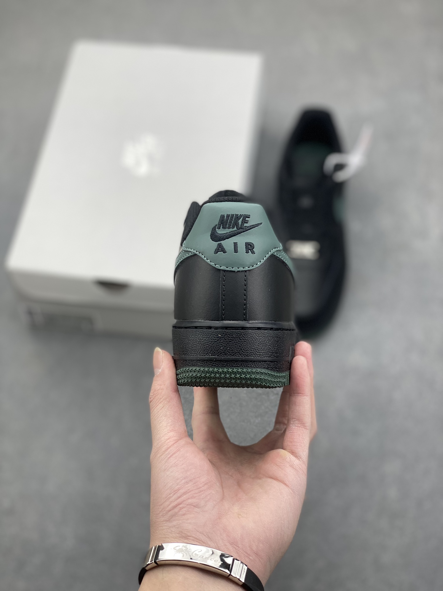 Nike Air Force 1 '07 Low Black/Oil Green Casual Sneakers FJ4146-001 5 i1734453776 5200 2