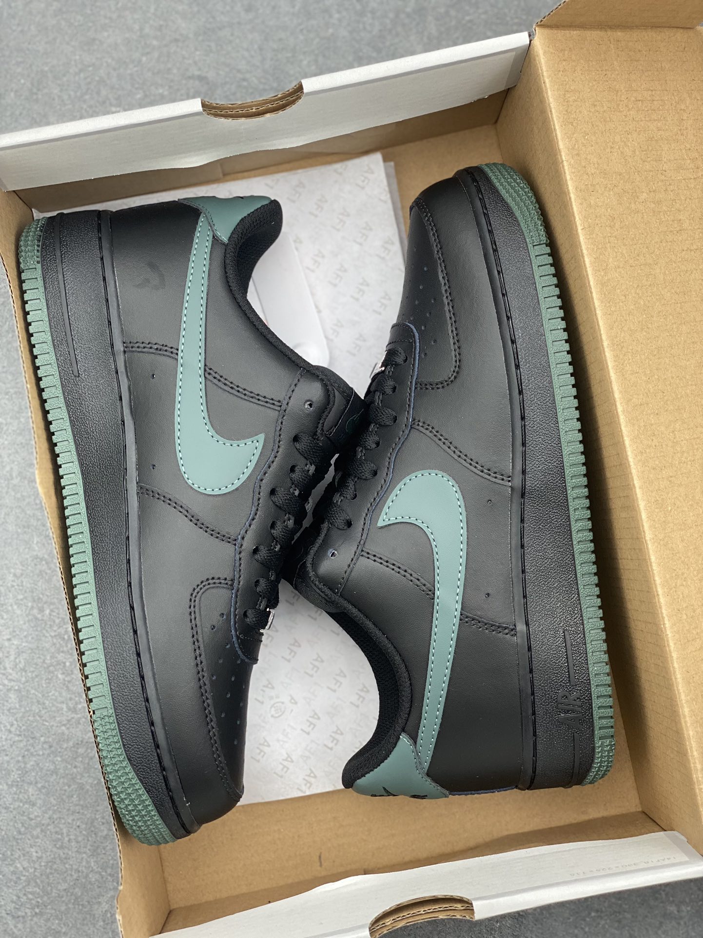Nike Air Force 1 '07 Low Black/Oil Green Casual Sneakers FJ4146-001 10 i1734453777 1957 7