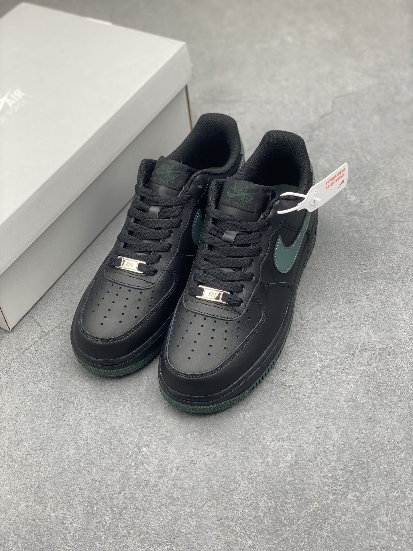 Nike Air Force 1 '07 Low Black/Oil Green Casual Sneakers FJ4146-001 9 i1734453777 3263 6
