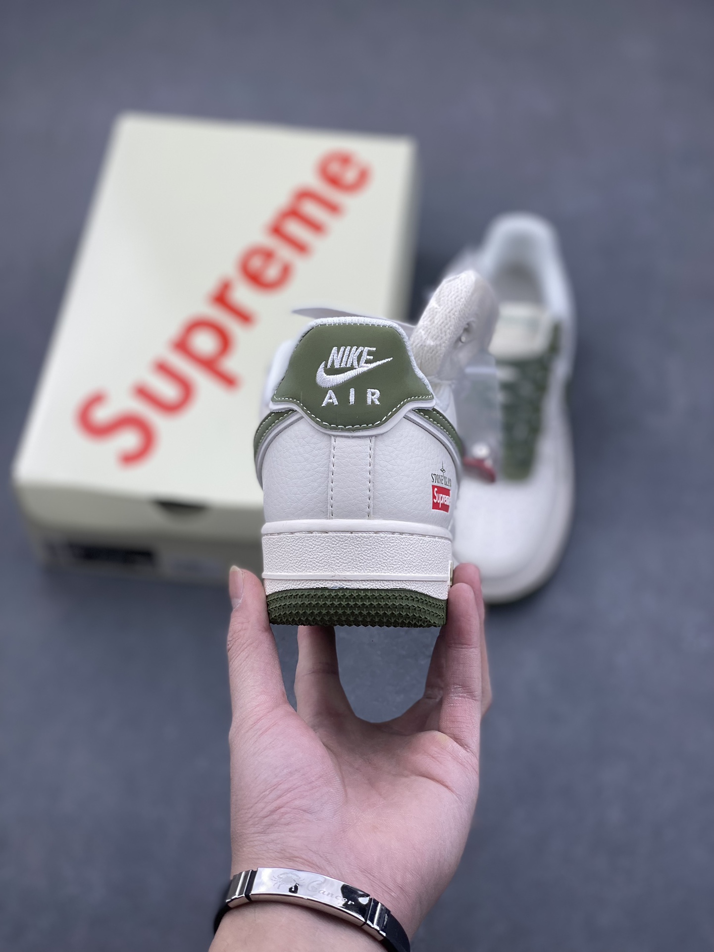 Nike Air Force 1 '07 Low Stone Island Supreme Collab - Olive Green 5 i1734454102 421 7