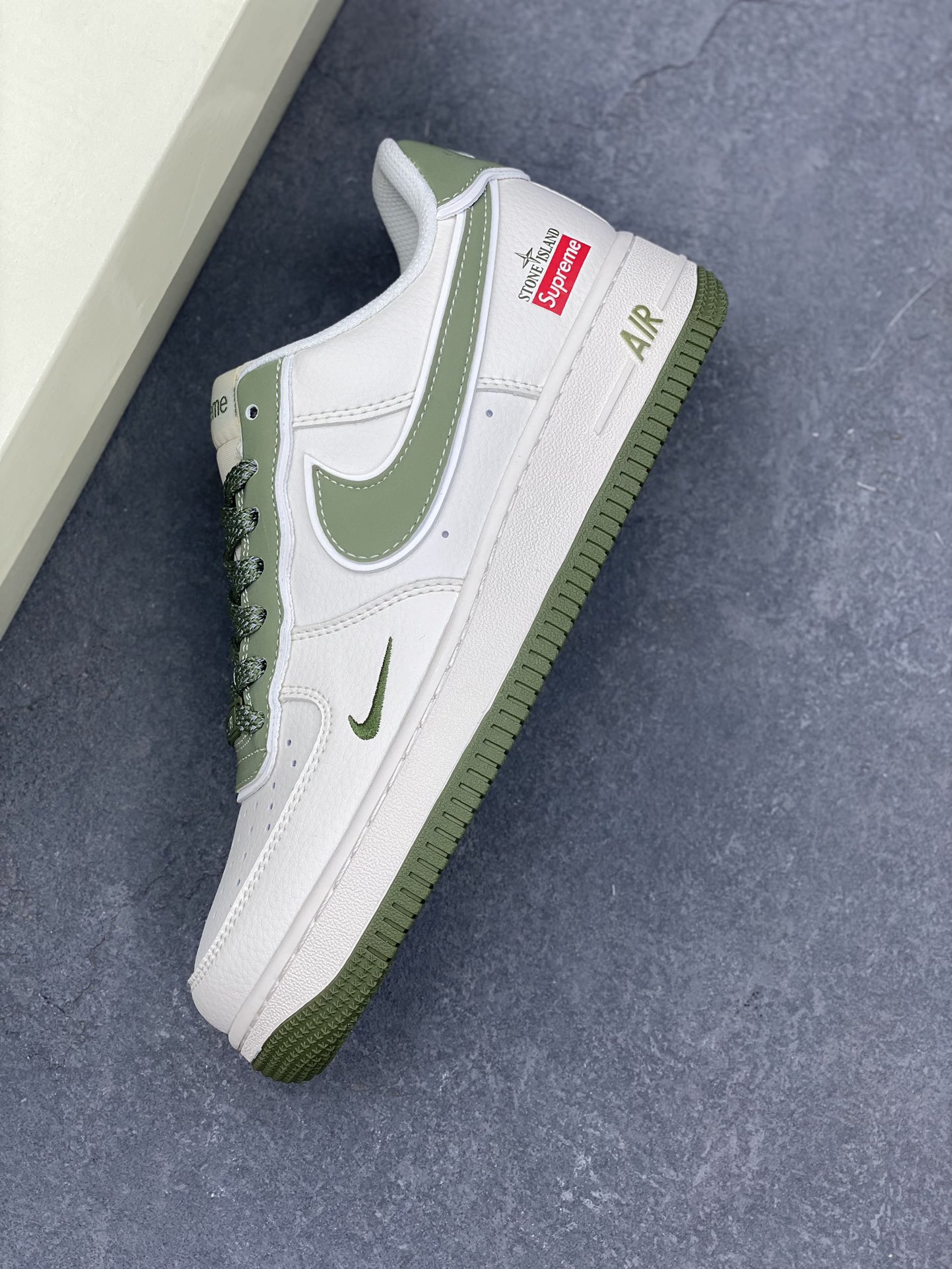 Nike Air Force 1 '07 Low Stone Island Supreme Collab - Olive Green 8 i1734454102 4258 6