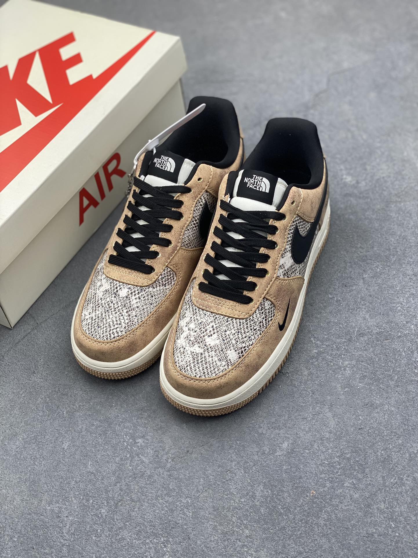 Nike Air Force 1 '07 Low The North Face Collab Sneakers - Mesh Brown 9 i1734454208 1200 4