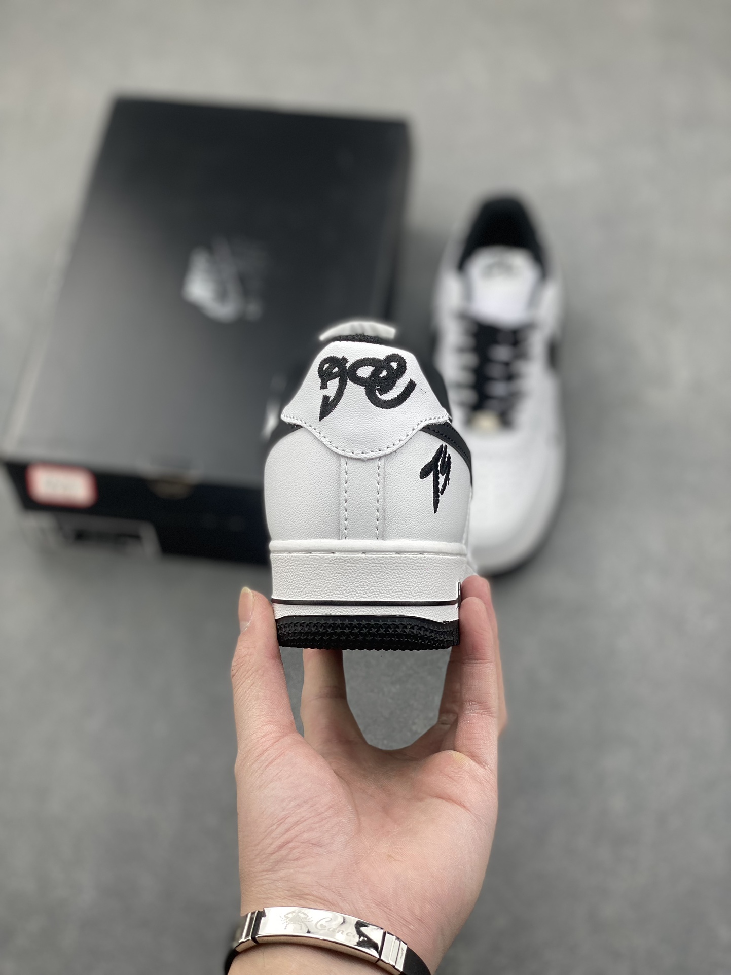 Nike Air Force 1 '07 Low White/Black DO7659-101 - Iconic Style & Comfort 5 i1734454321 8218 4
