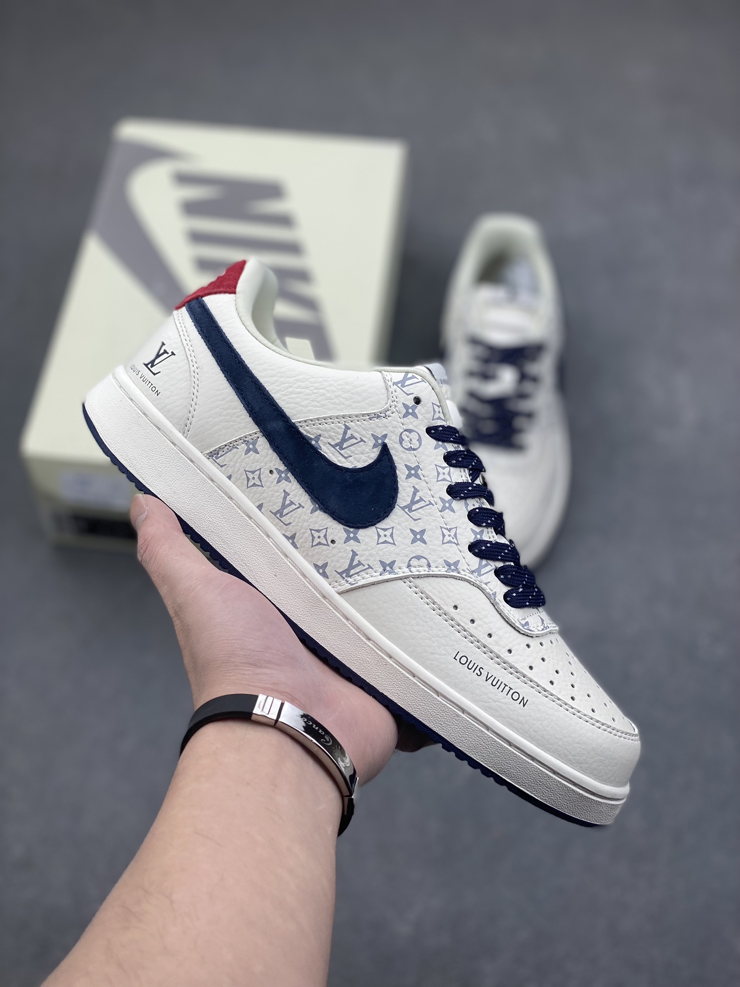 Nike Ebernon Low PRM Louis Vuitton Edition Sneakers - Versatile & Breathable 2 i1734541094 1108 4