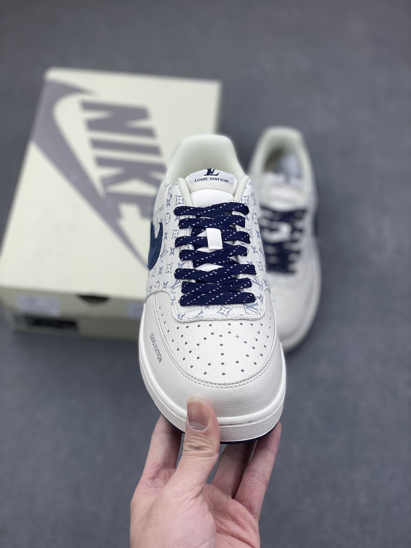 Nike Ebernon Low PRM Louis Vuitton Edition Sneakers - Versatile & Breathable 3 i1734541094 4526 8