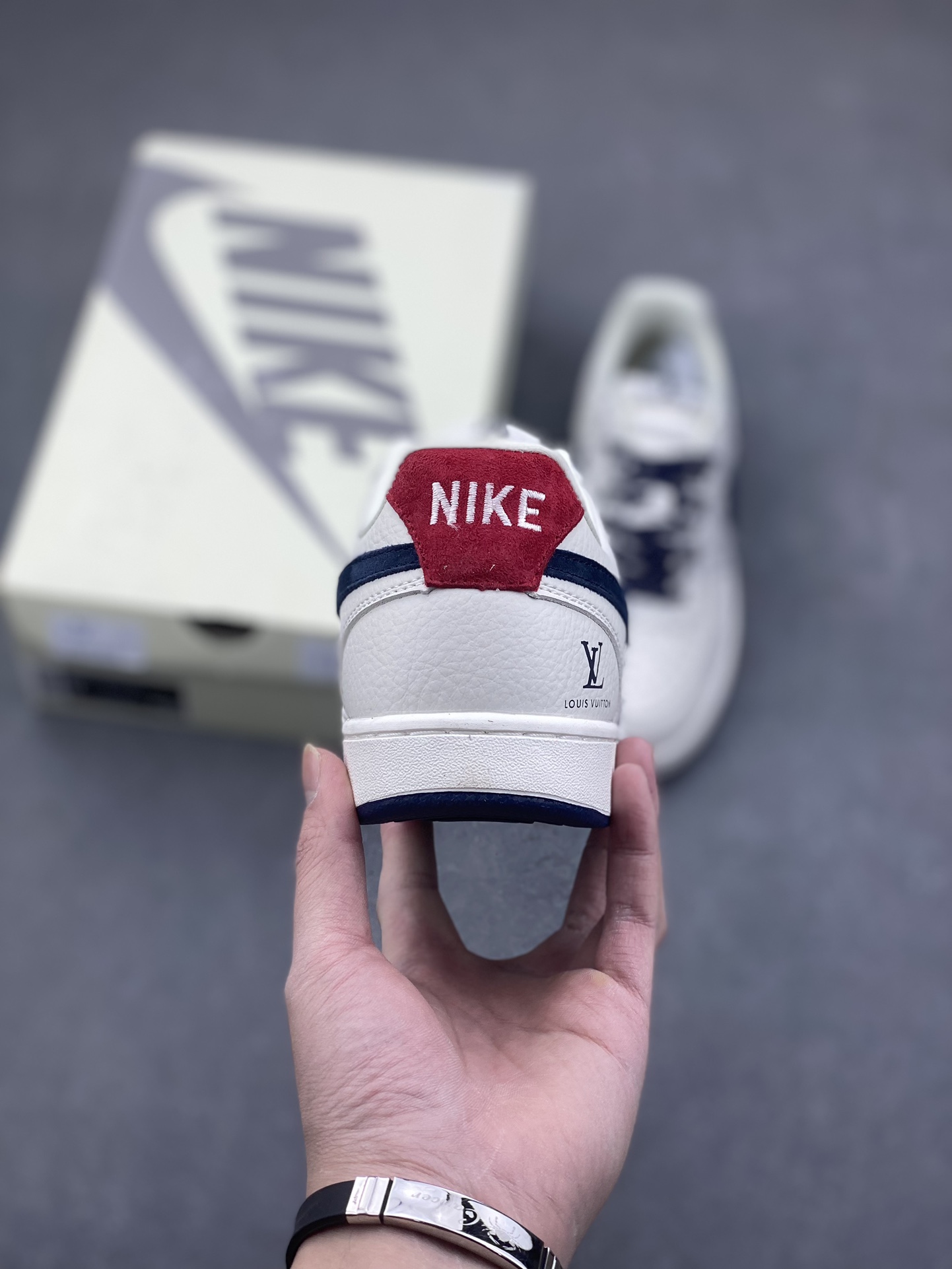 Nike Ebernon Low PRM Louis Vuitton Edition Sneakers - Versatile & Breathable 5 i1734541094 5145 6