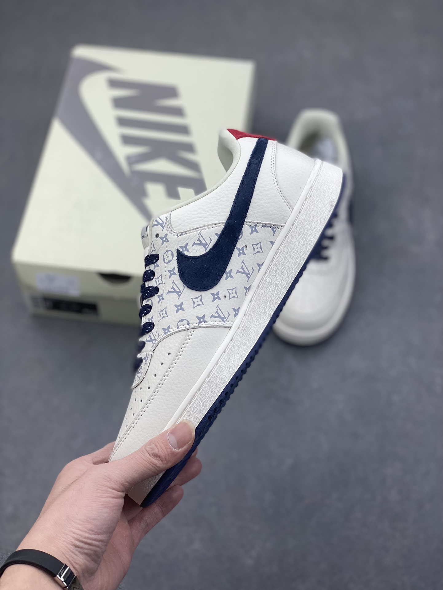 Nike Ebernon Low PRM Louis Vuitton Edition Sneakers - Versatile & Breathable 4 i1734541094 6184 7
