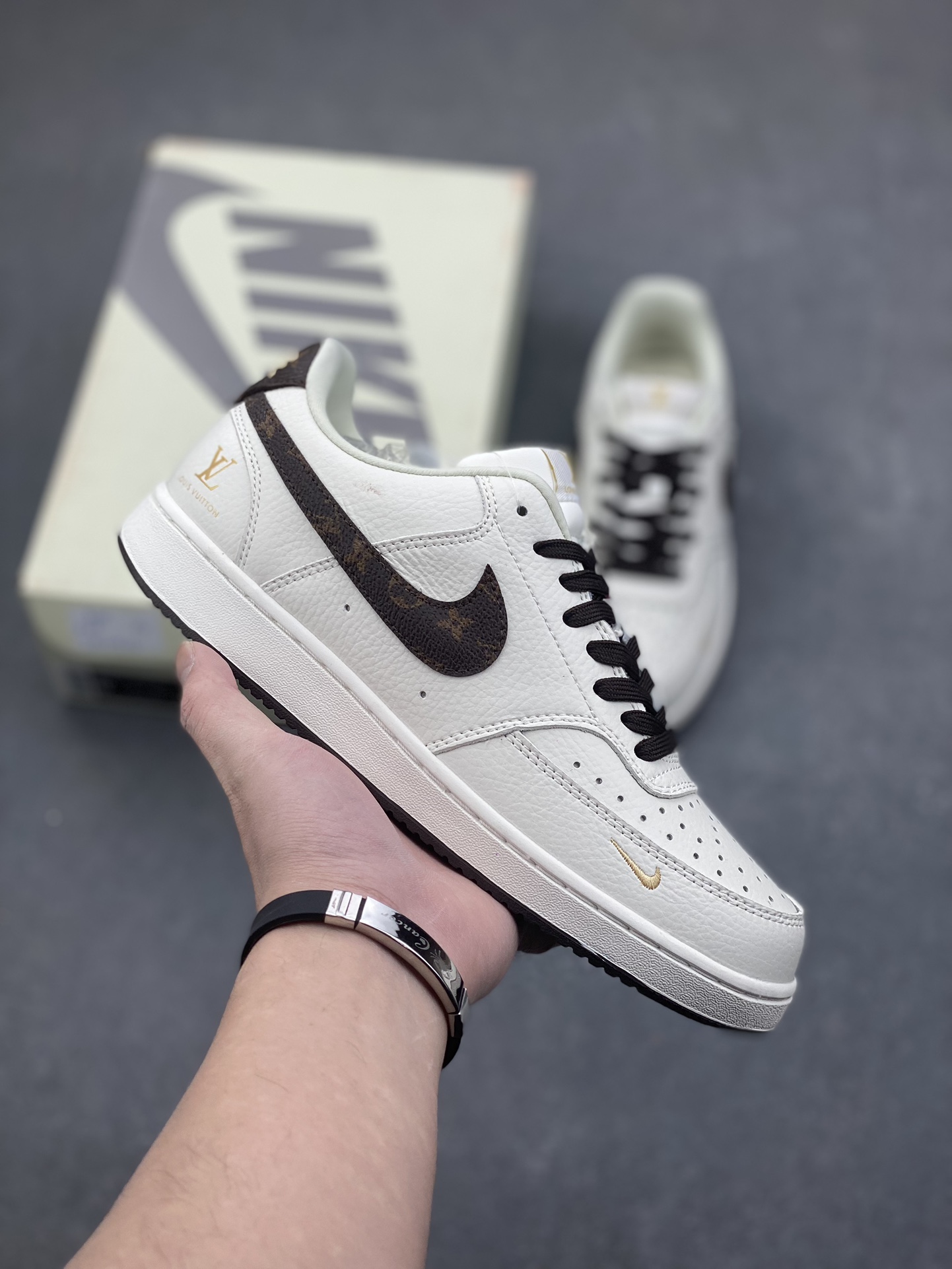Nike Ebernon Low PRM Sneakers - Unique Edition, Breathable & Versatile! 2 i1734541286 6813 1