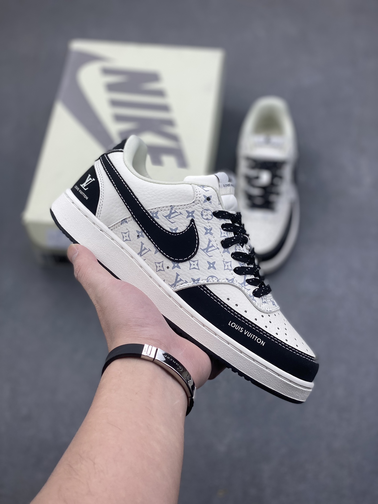 Nike Ebernon Low PRM x Louis Vuitton Sneakers - Limited Edition 2 i1734541378 5610 2