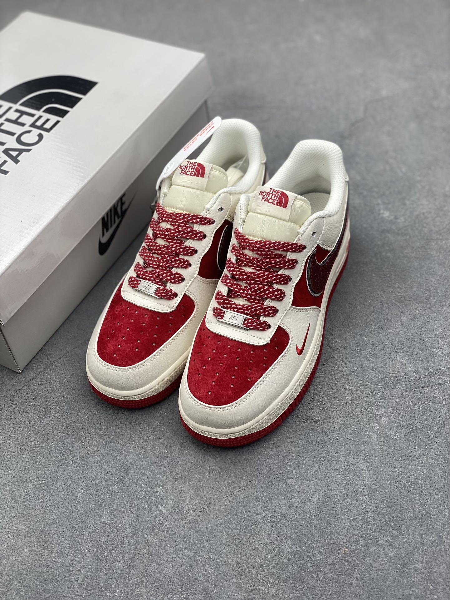 Nike Air Force 1 '07 The North Face Red & Cream Low-Top Sneakers 9 i1734541662 1596 7
