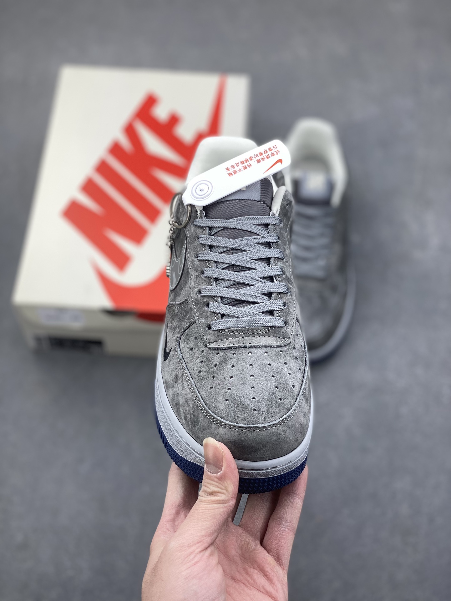 Nike Air Force 1 '07 Low Undefeated Collab Gray Pigskin Sneakers 3 i1734542256 2409 1