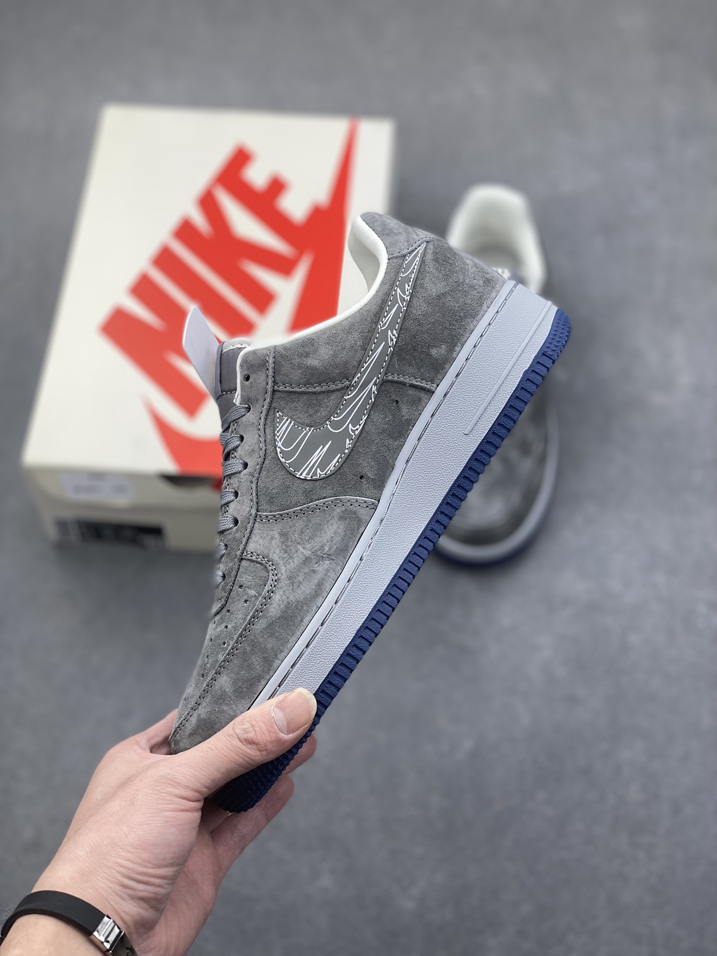 Nike Air Force 1 '07 Low Undefeated Collab Gray Pigskin Sneakers 4 i1734542256 8749 0