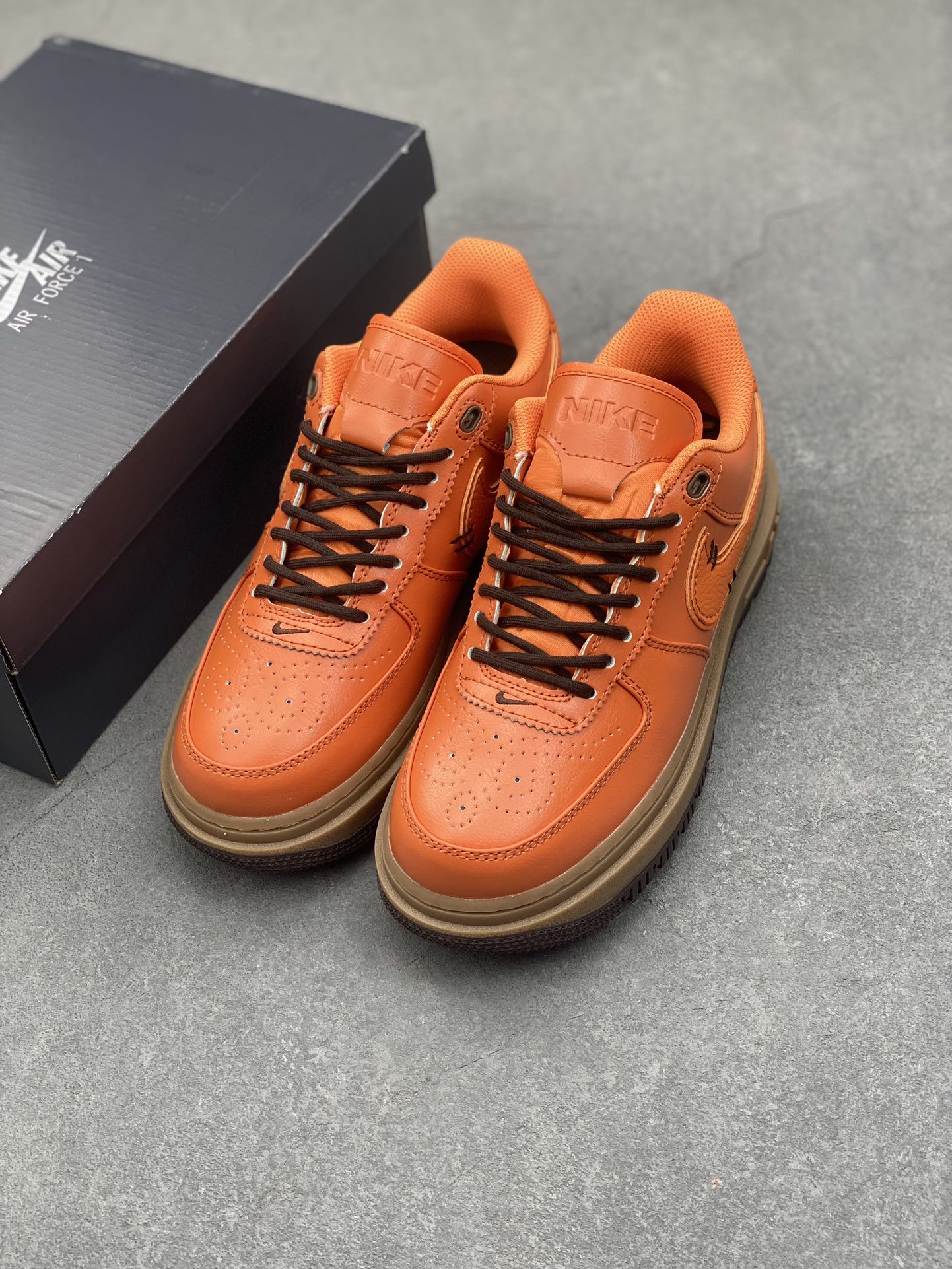Nike Air Force 1 '07 Low Platform Sneaker - Orange/Brown. Sizes 36-45 9 i1734542652 4609 3