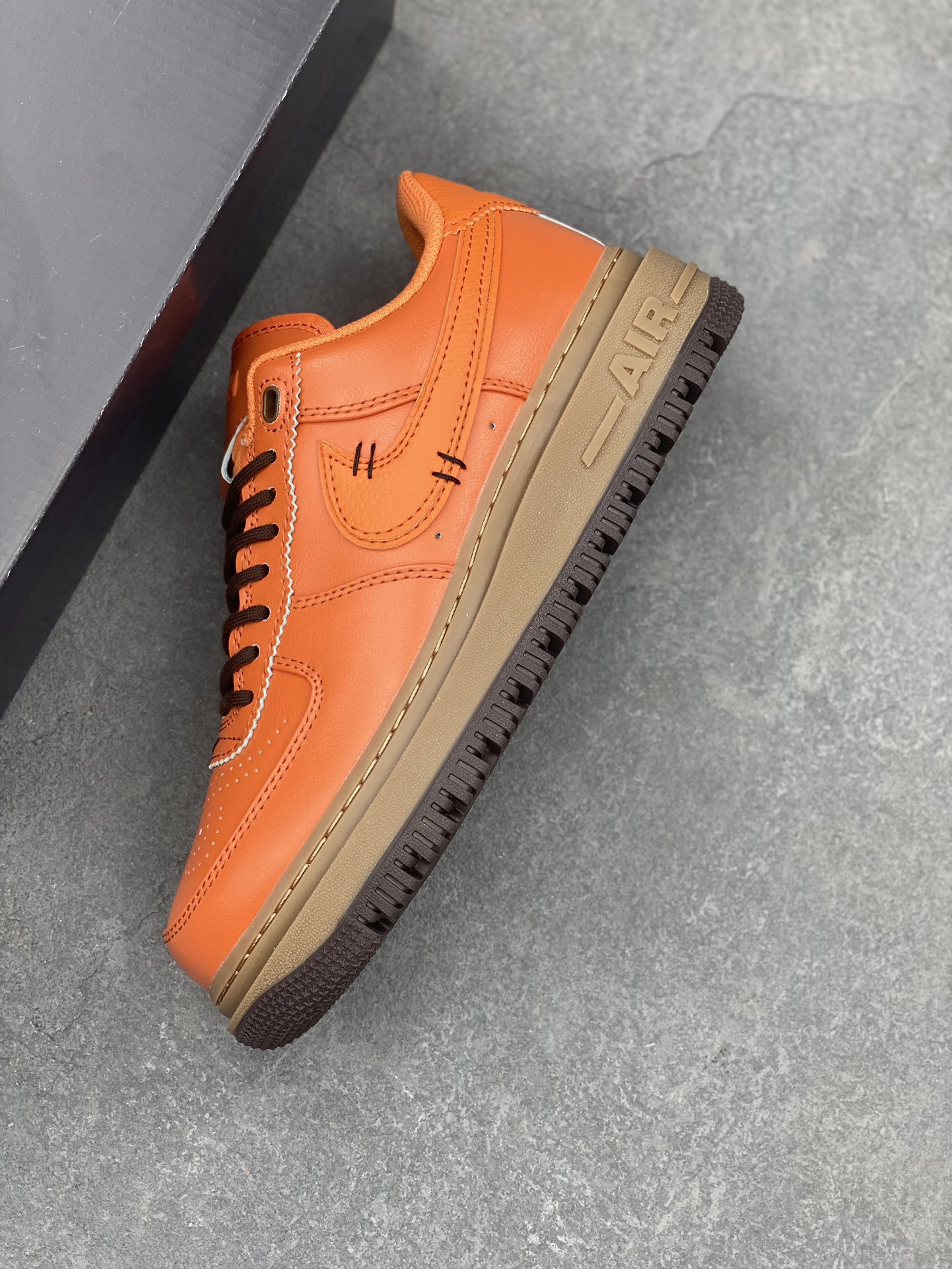 Nike Air Force 1 '07 Low Platform Sneaker - Orange/Brown. Sizes 36-45 8 i1734542652 9554 2