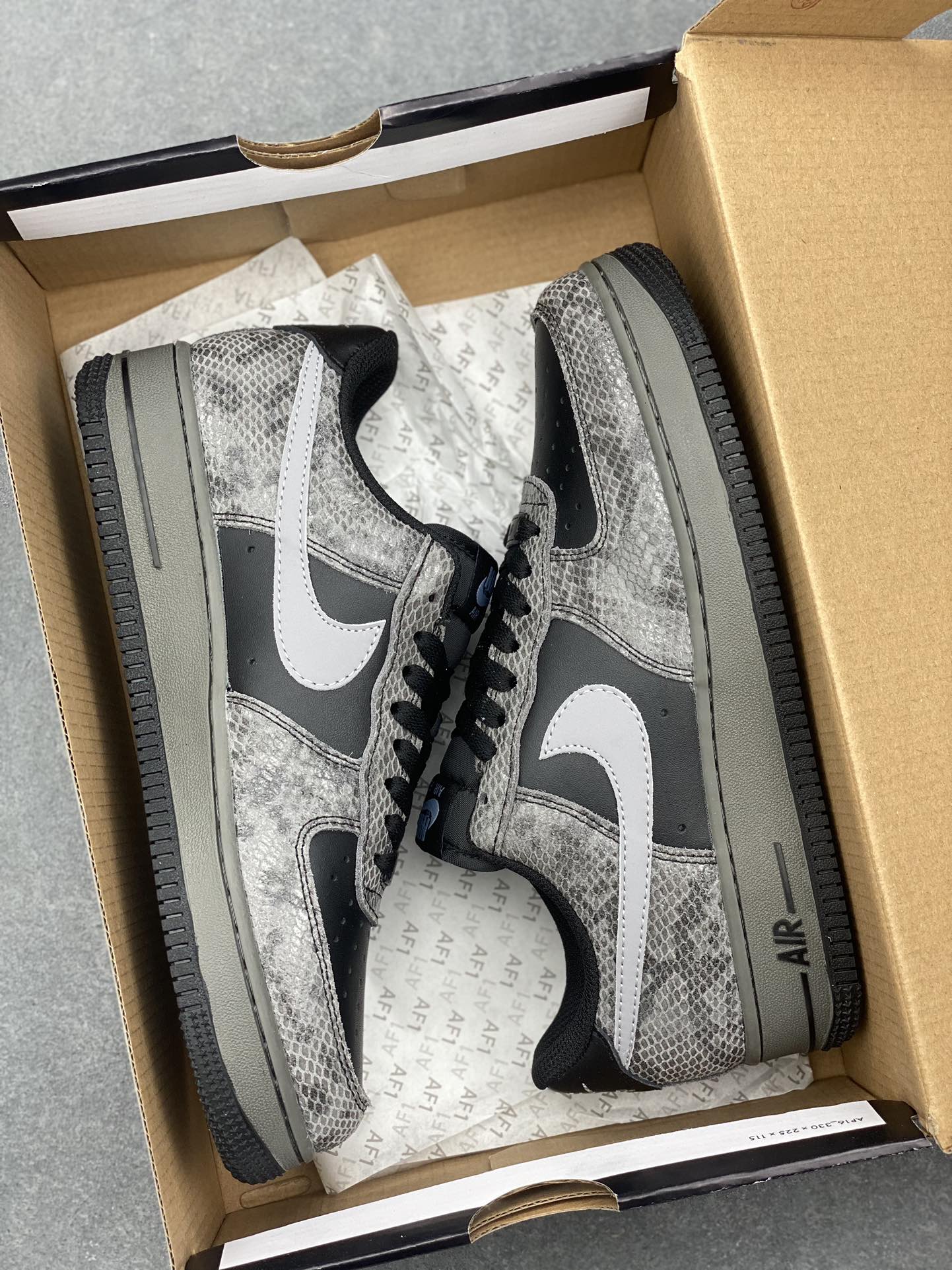 Nike Air Force 1 '07 Low Black/Grey Snake Print Casual Sneakers 10 i1734542906 7623 2