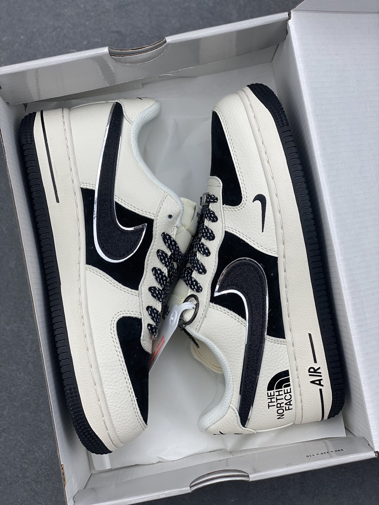 Nike Air Force 1 '07 Low The North Face Limited Edition Sneakers 10 i1734625988 462 4